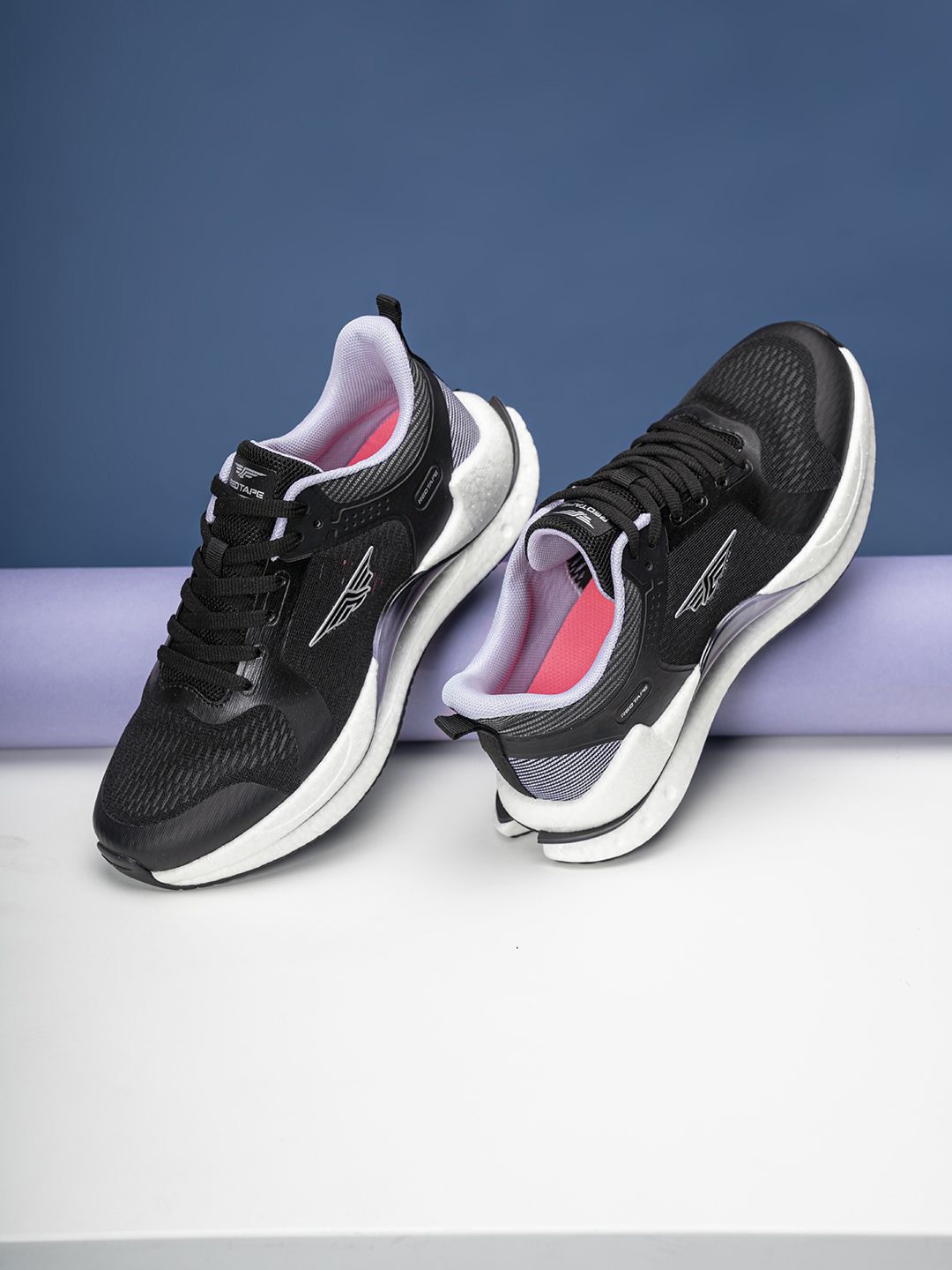 

Red Tape Women Mesh Walking Shoes, Black