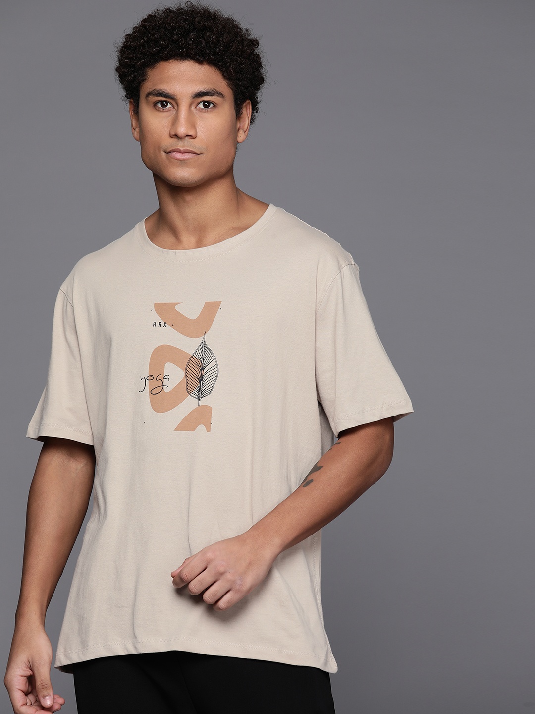 

HRX by Hrithik Roshan Round Neck Printed Yoga T-shirt, Beige