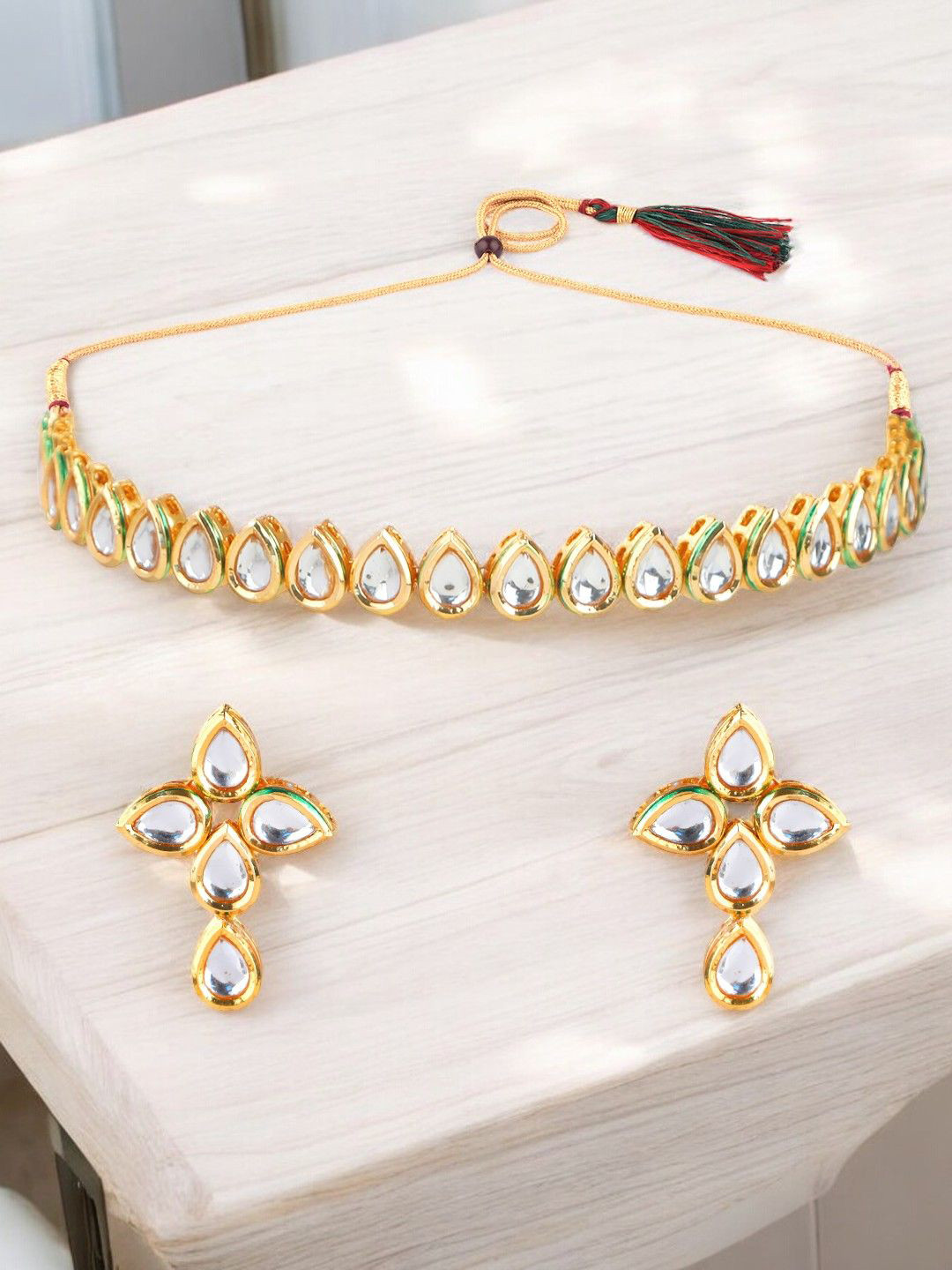 

9blings Gold-Plated Kundan Stone Studded Jewellery Set