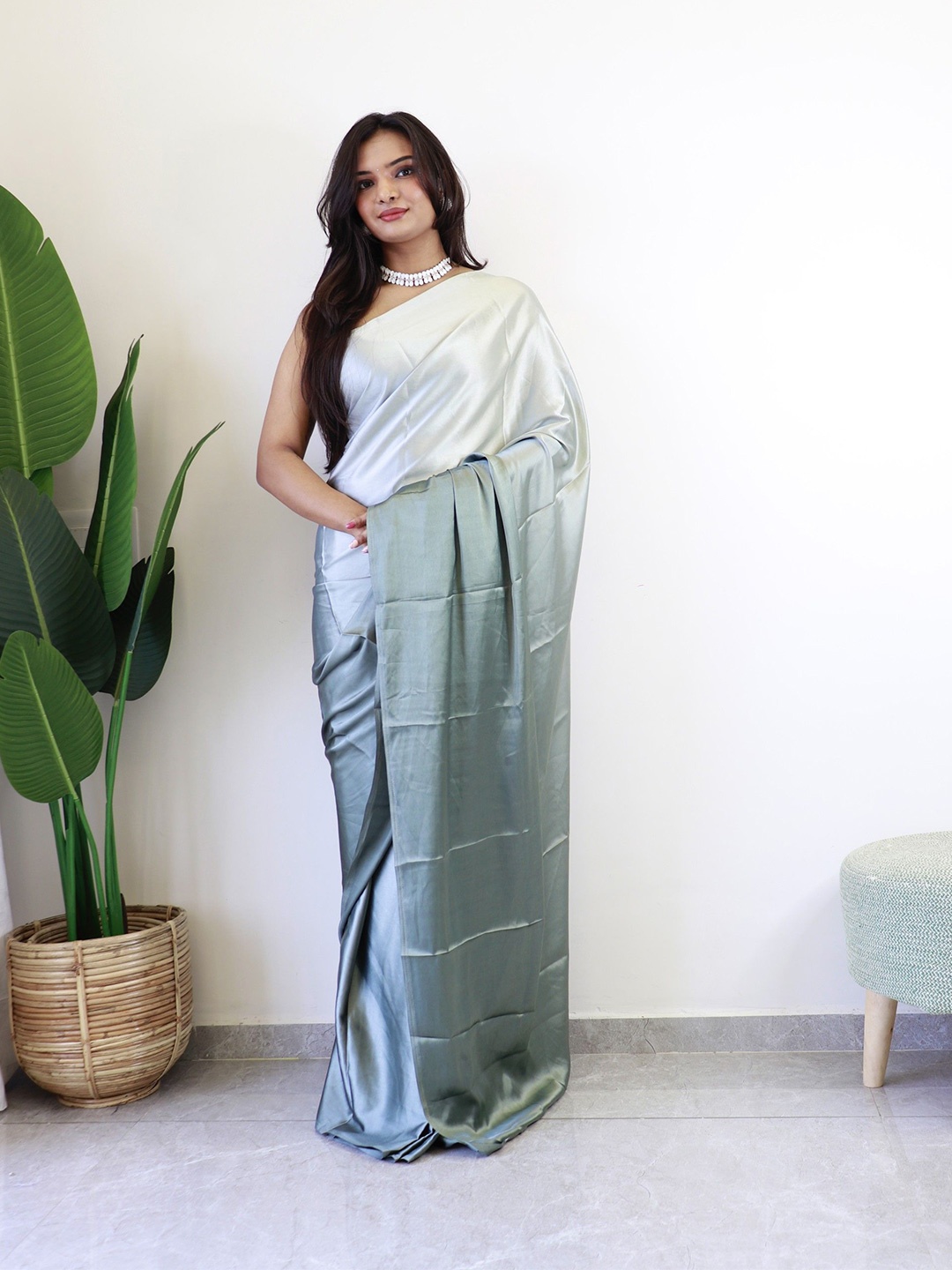 

Panzora Ombre Poly Chiffon Ready to Wear Saree With Zari, Grey