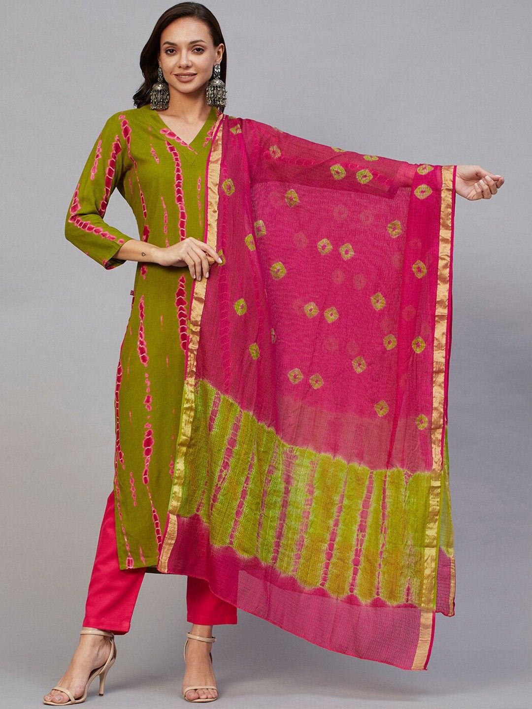 

GoSriKi Women Printed Regular Kurta with Trousers & With Dupatta, Olive