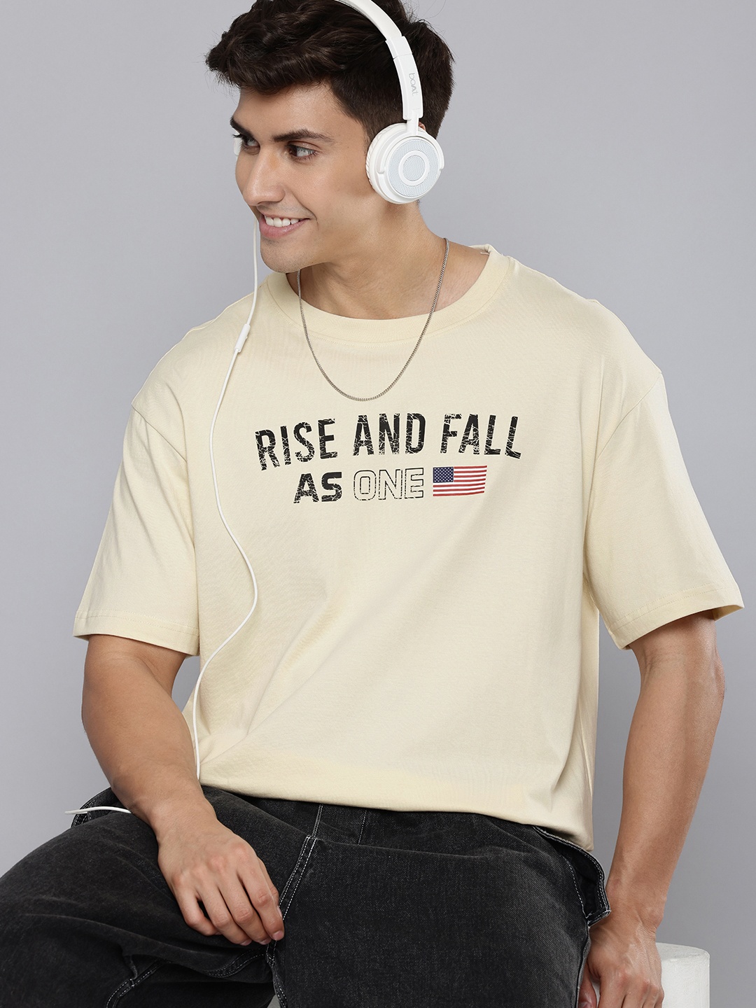 

Aeropostale Typography Printed Drop-Shoulder Sleeves Pure Cotton T-shirt, Beige