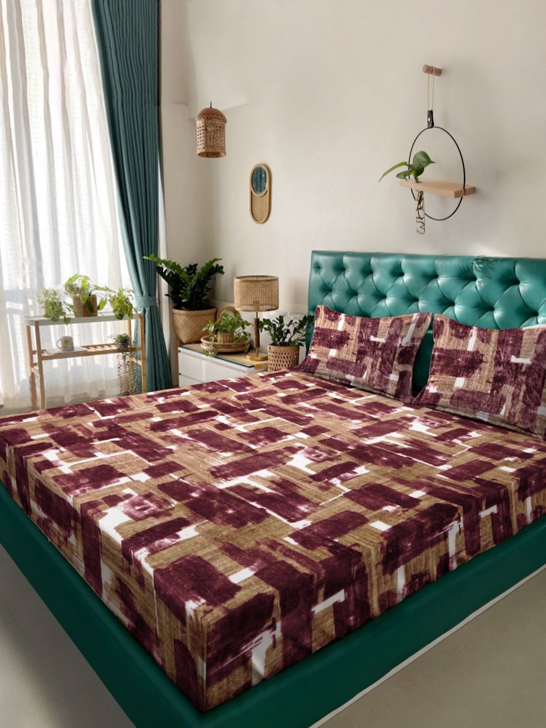 

KLOTTHE Rust Orange Geometric Printed 300TC Woolen Double King Bedsheet & Pillow Covers, Brown