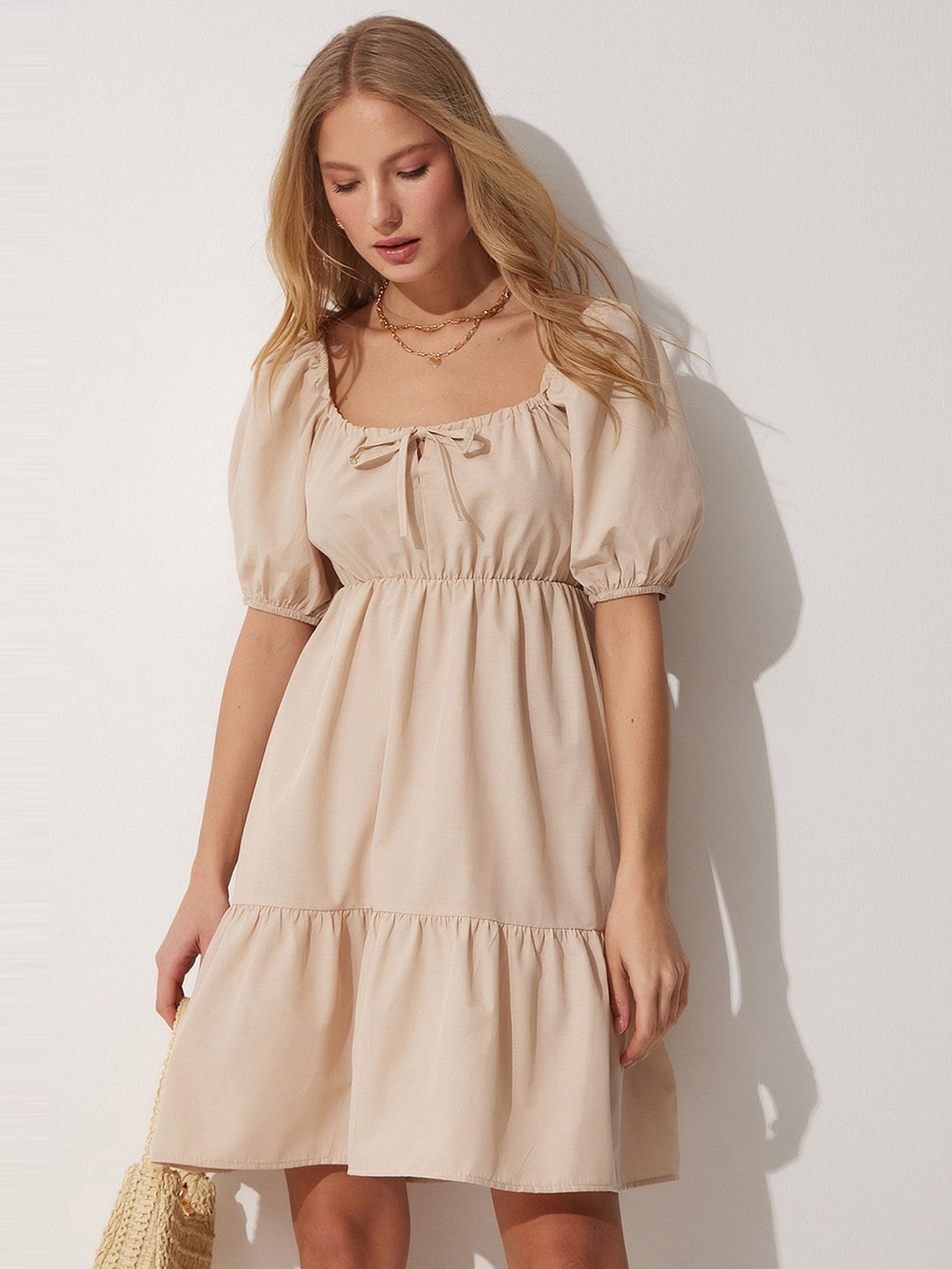 

Happiness istanbul Puff Sleeves Fit and Flare Dress, Cream