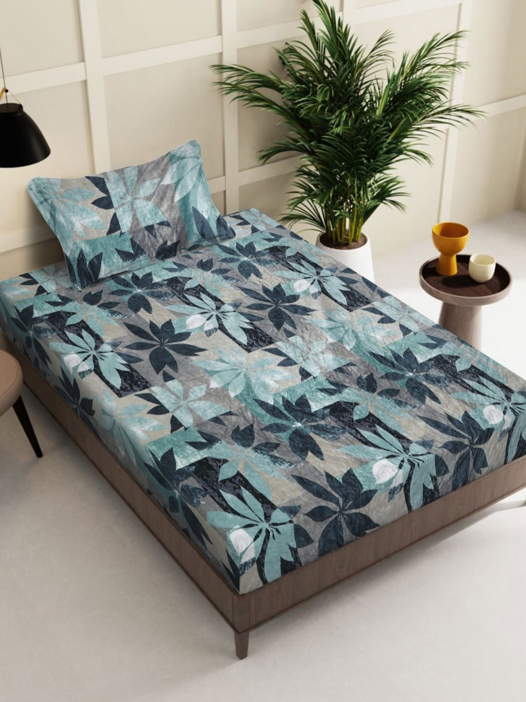 

KLOTTHE Green & white Floral 300 TC Woolen Single Bed Sheet with Pillow Cover
