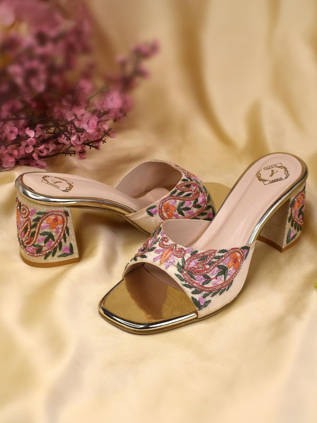 

YASSIO Embroidered Block Heel Sandals, Cream