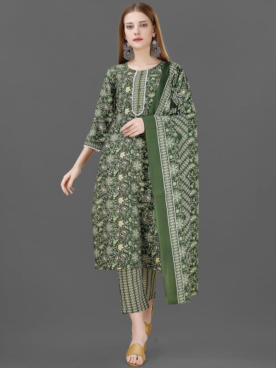 

Growdamy Floral Printed Kurta with Trousers & Dupatta, Green