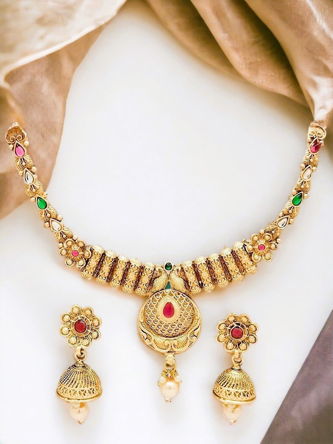 

9blings Gold-Plated Floral Kundan Stone-Studded & Beaded Jewellery Set