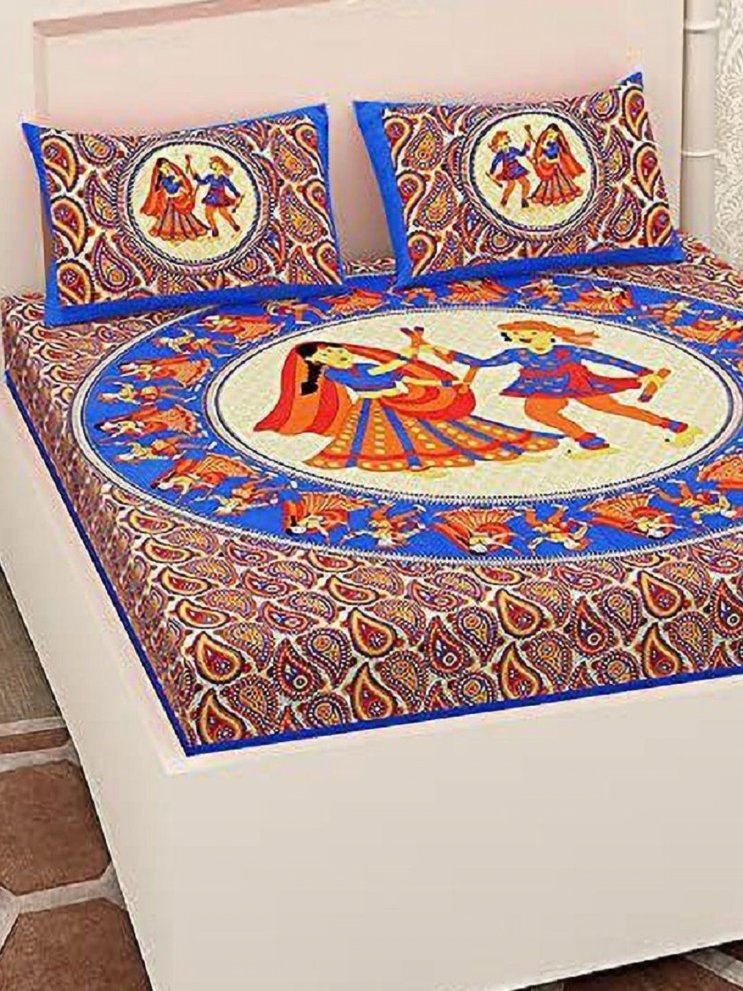 

AYAT COLLECTION Blue & Orange Graphic 144 TC Queen Bedsheet with 2 Pillow Covers