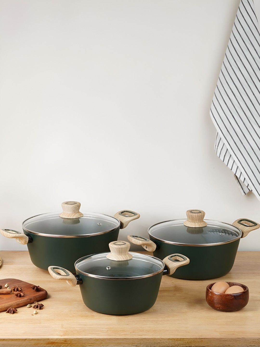 

Kreme Green 6 Pieces Induction Base Aluminium Cookware Set