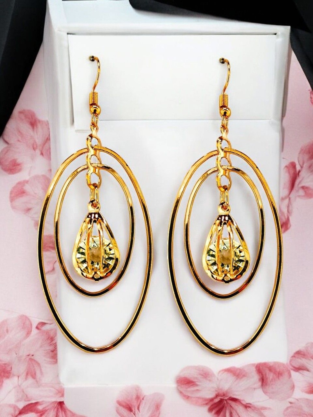 

9blings Oval Drop Earrings, Gold