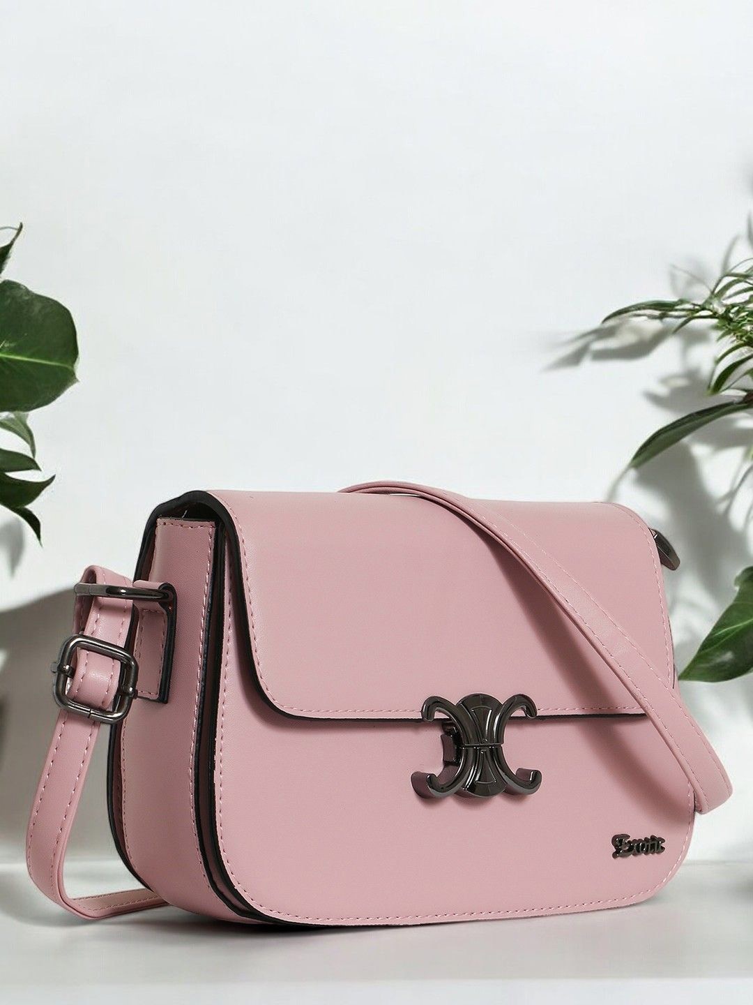 

Exotic PU Swagger Sling Bag, Pink
