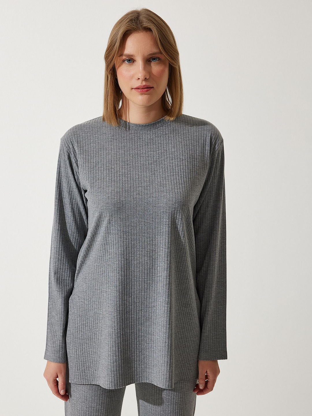 

Happiness istanbul Striped Round Neck Top With Trousers, Grey