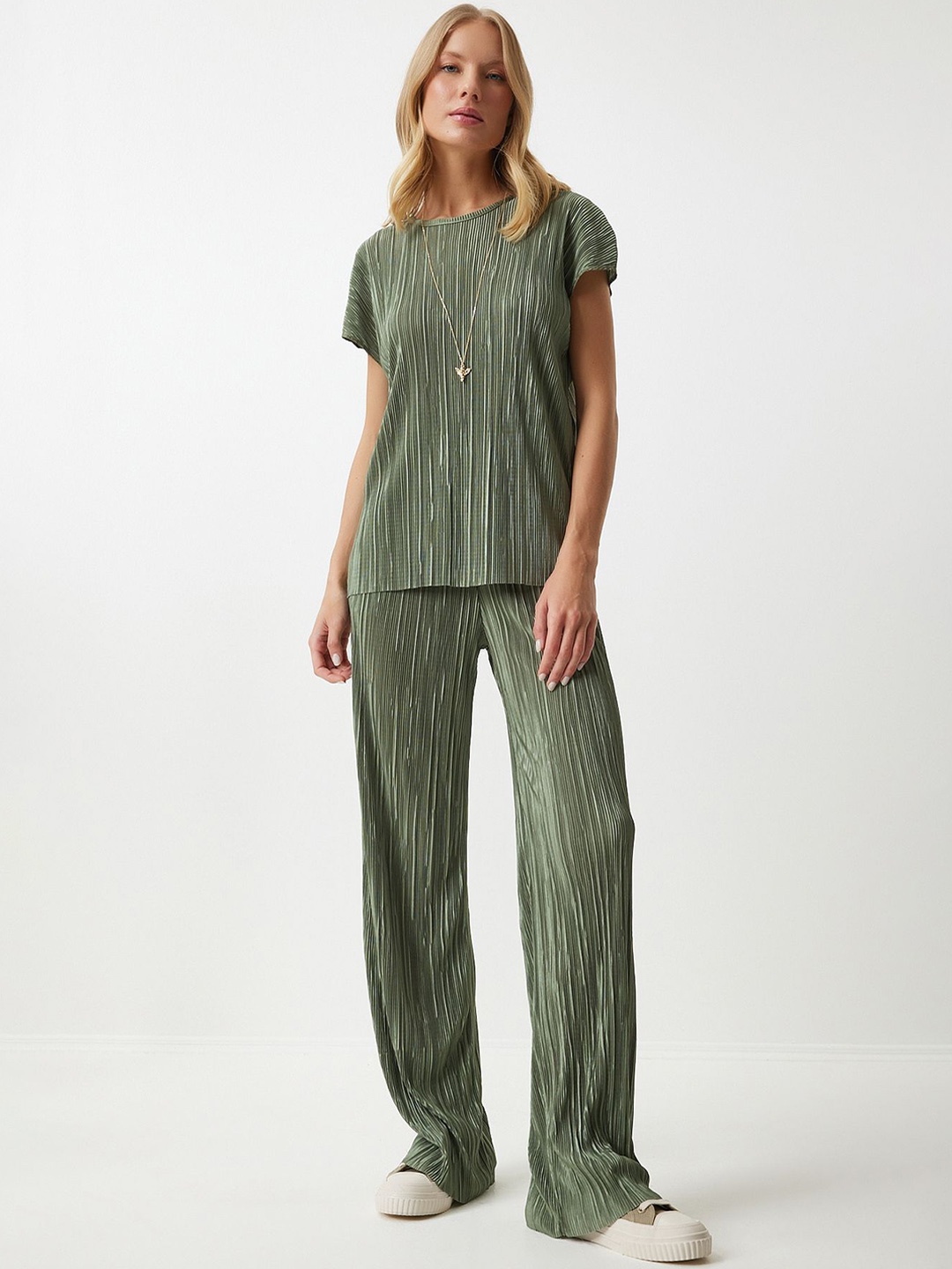 

Happiness istanbul Round Neck Top & Trousers, Green