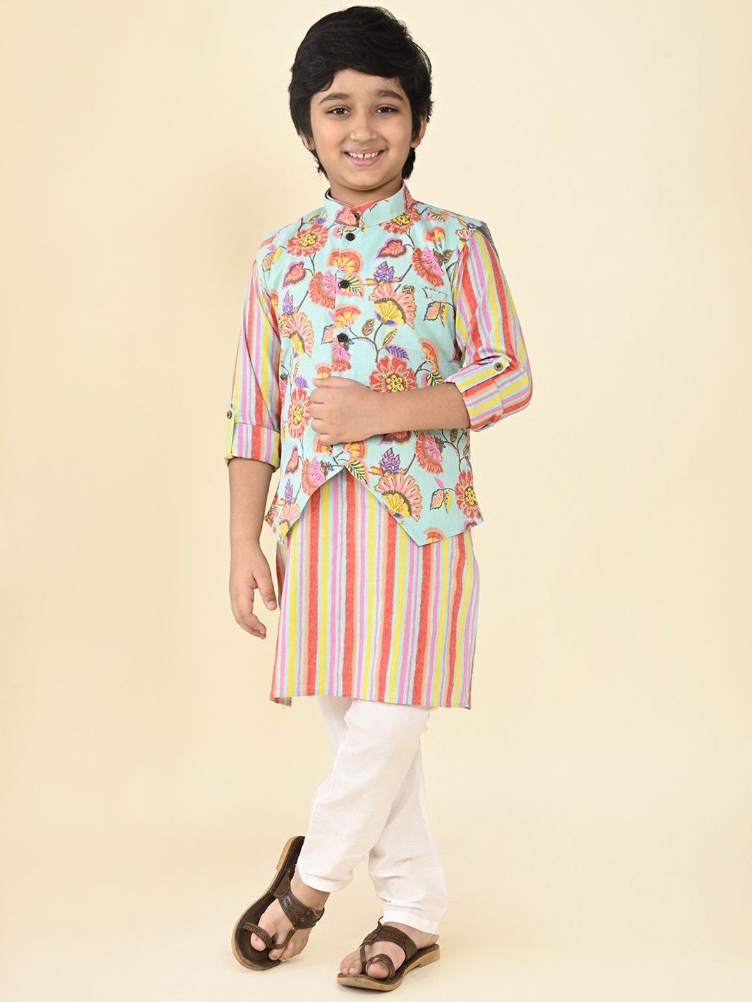 

LIL PITAARA Boys Ethnic Motifs Printed Pure Cotton Kurta With Pyjamas & Nehru Jacket, Blue