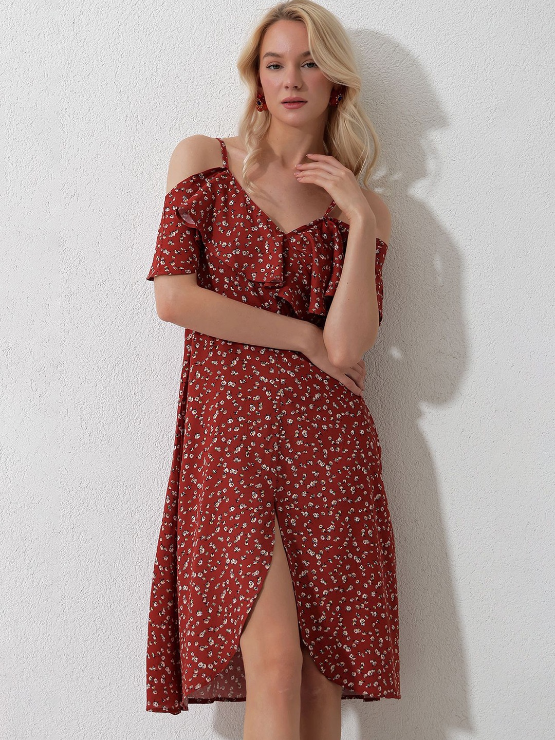 

Trend Alacati stili Shoulder Straps Floral Printed Knee Length Dress, Rust