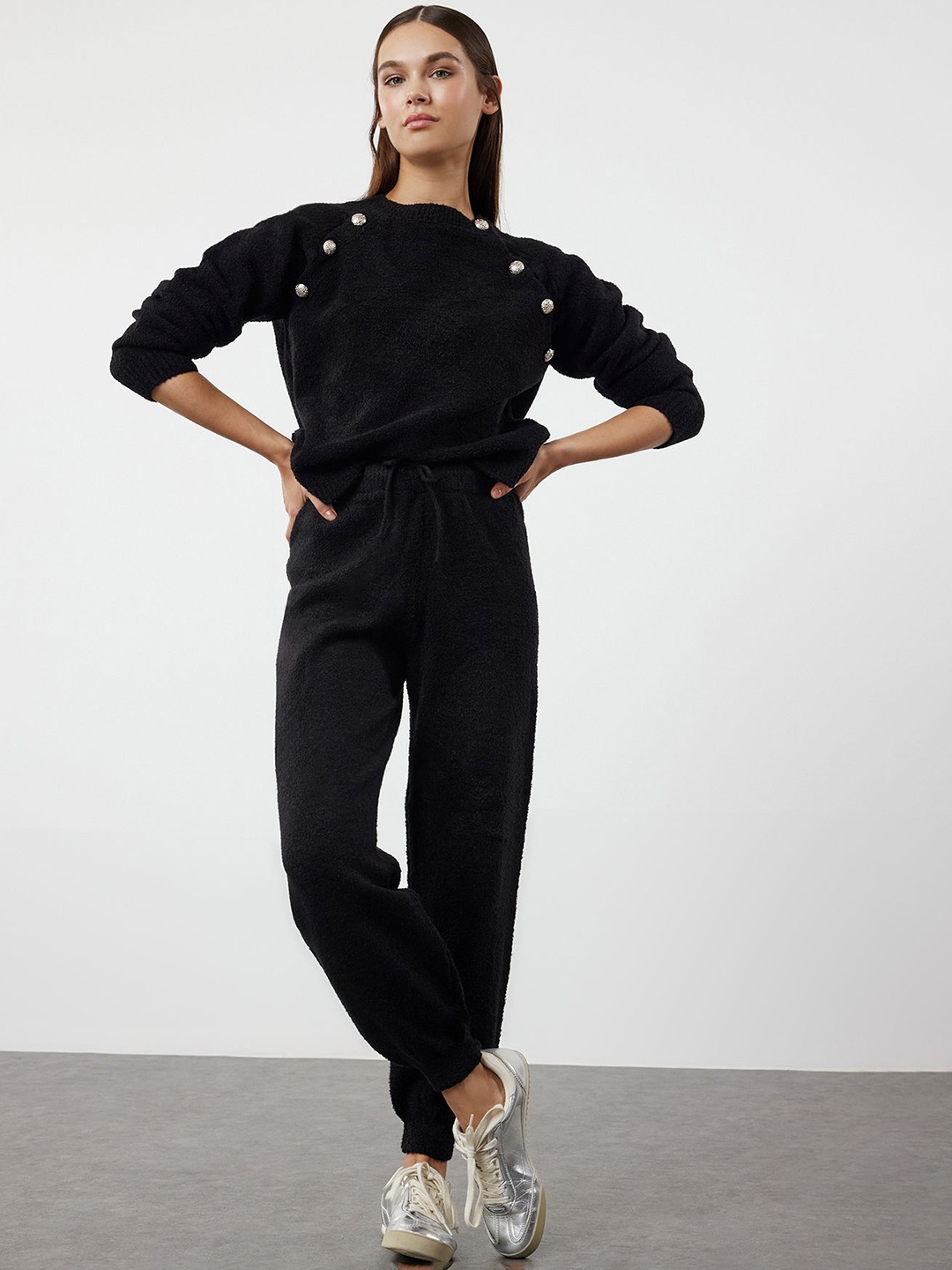 

Trendyol Round Neck Textured Top & Joggers, Black