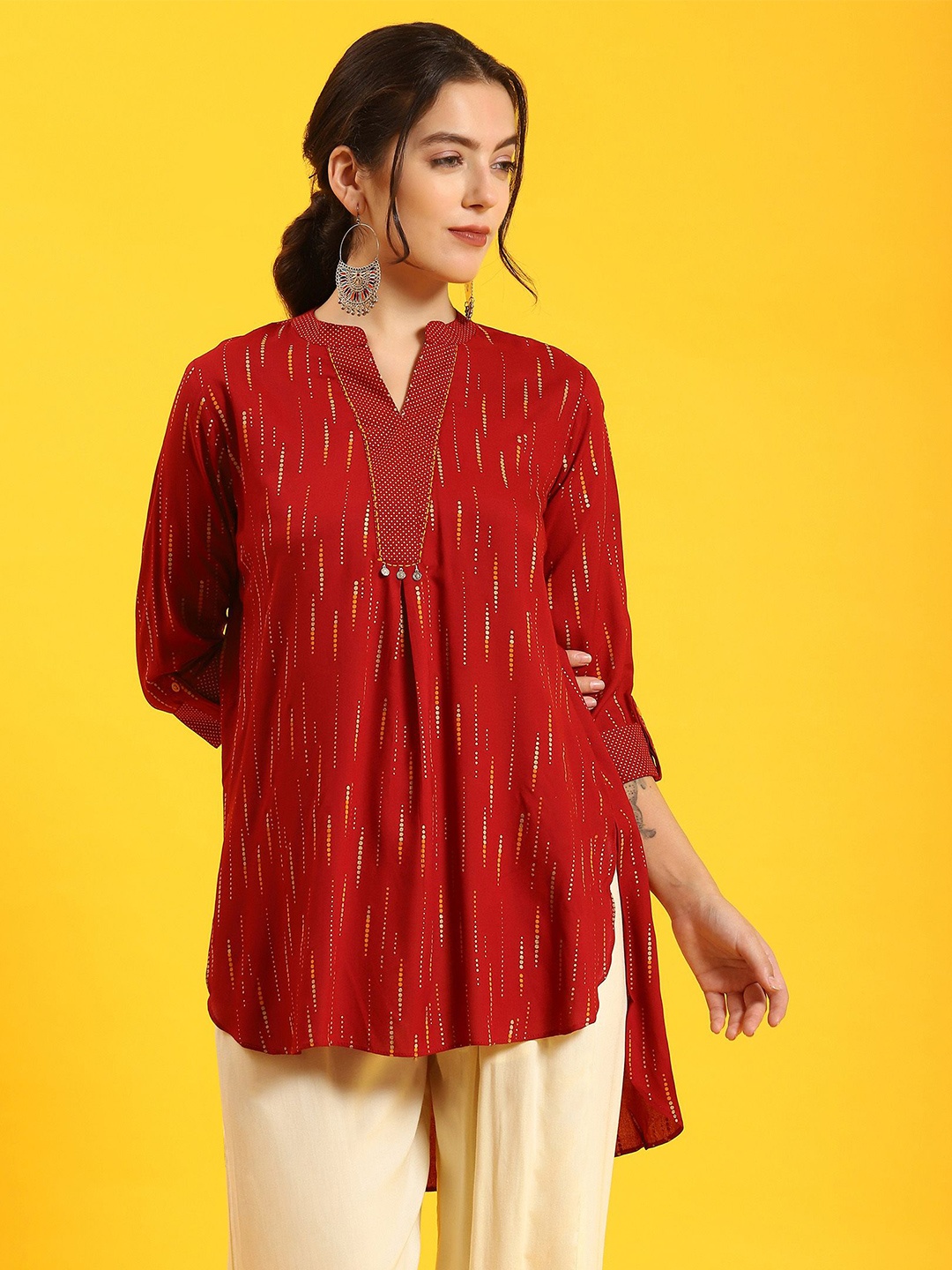 

Shree Liva Mandarin Collar Printed Tunic, Maroon