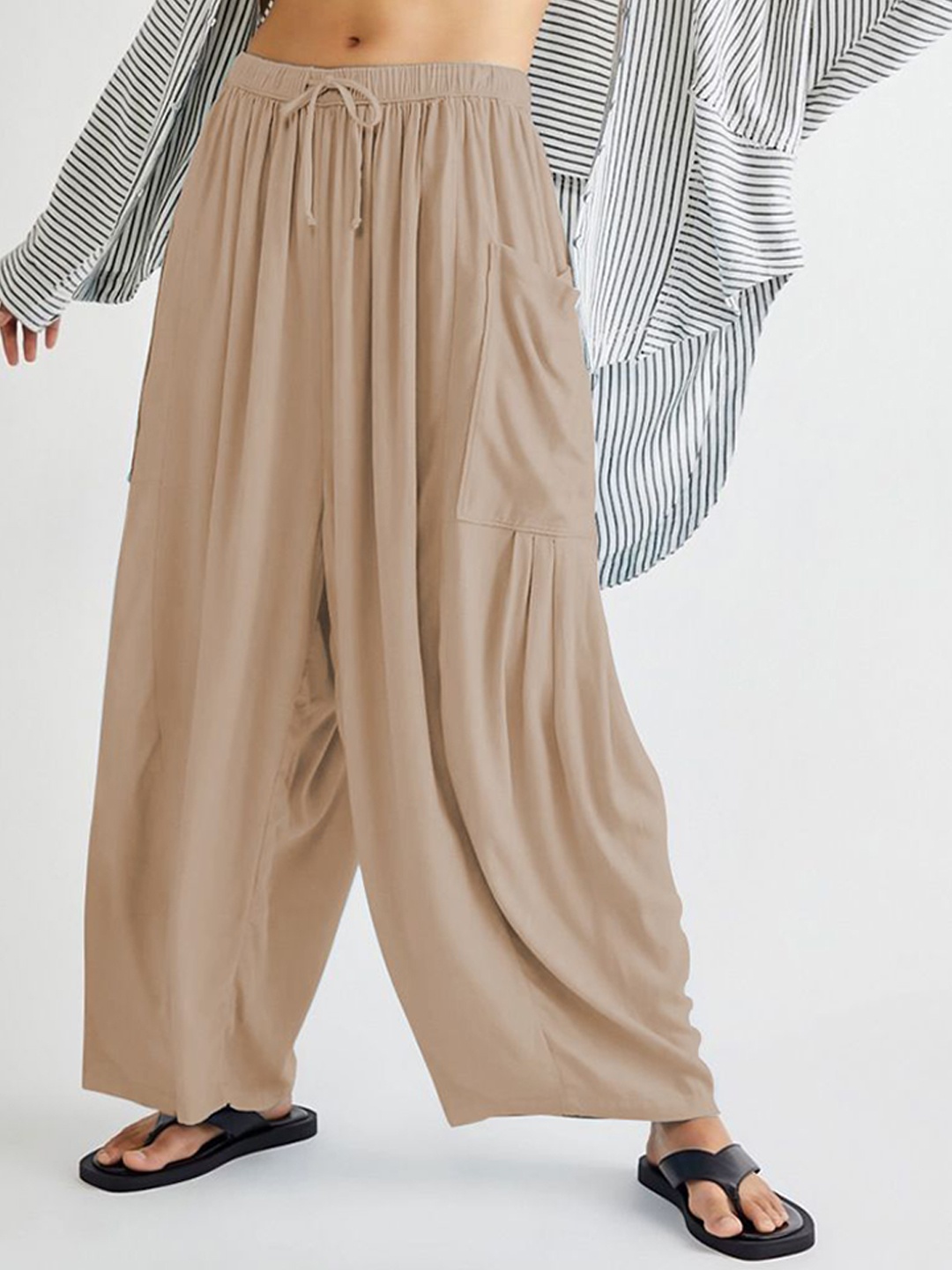 

HERE&NOW Women Loose Fit Trousers, Beige