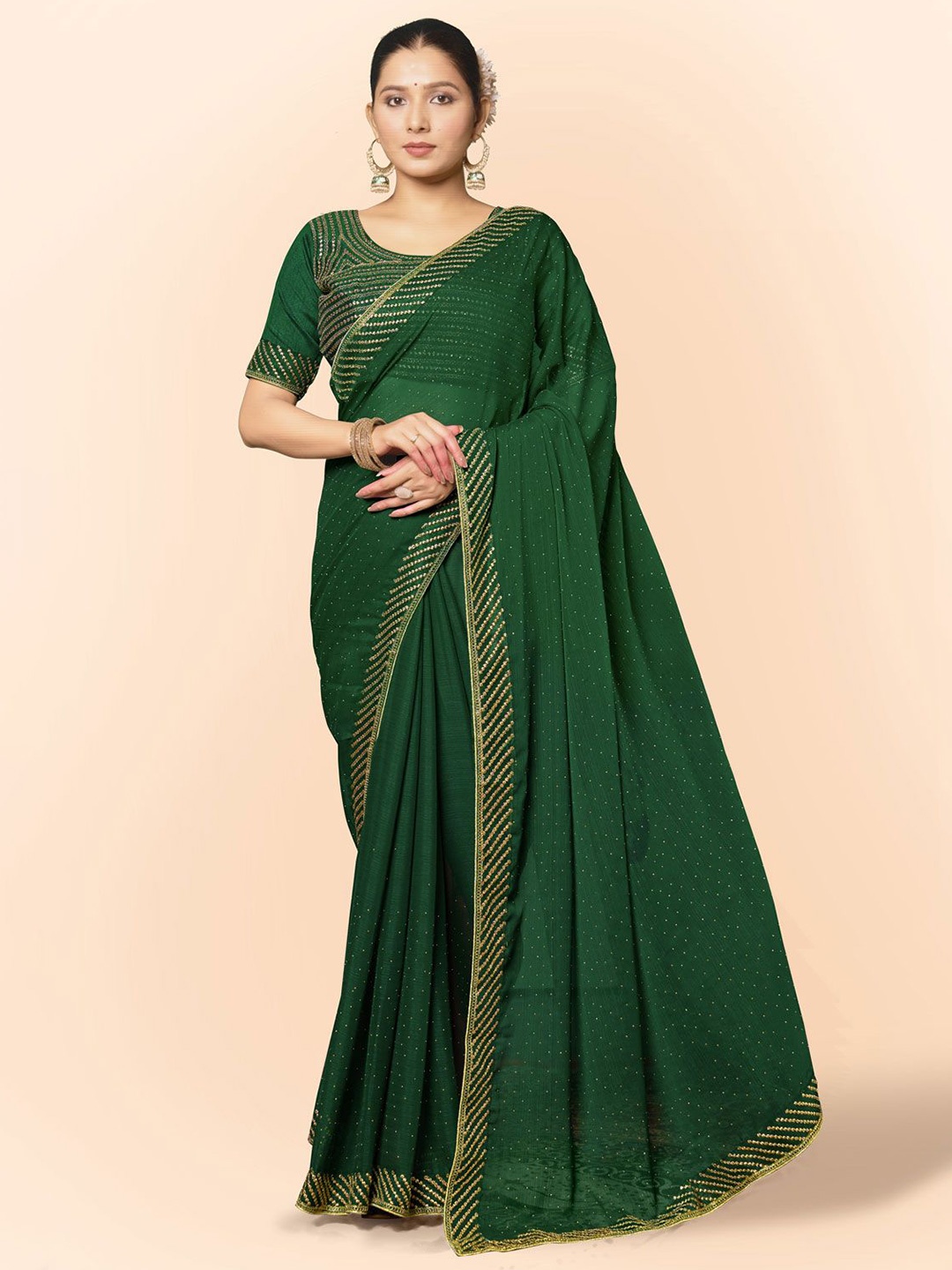 

REALLTREND Embellished Beads and Stones Poly Georgette Saree, Green