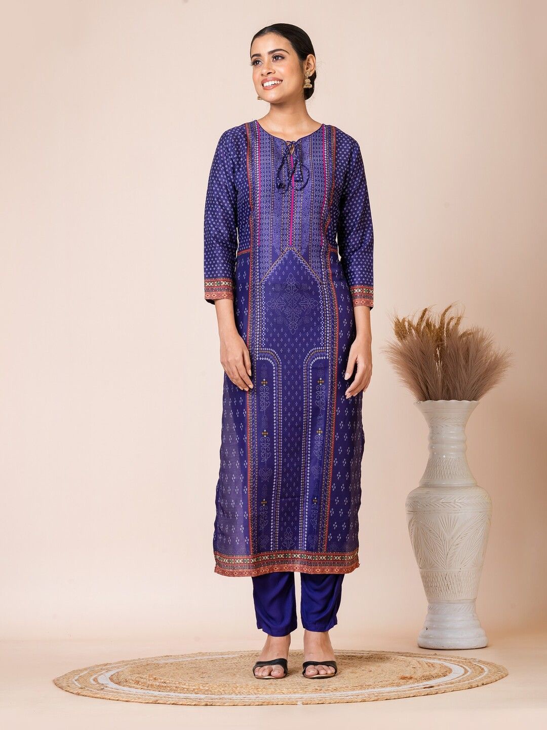 

SARSO Bandhani Printed Tie-Up Neck Straight Kurta, Purple