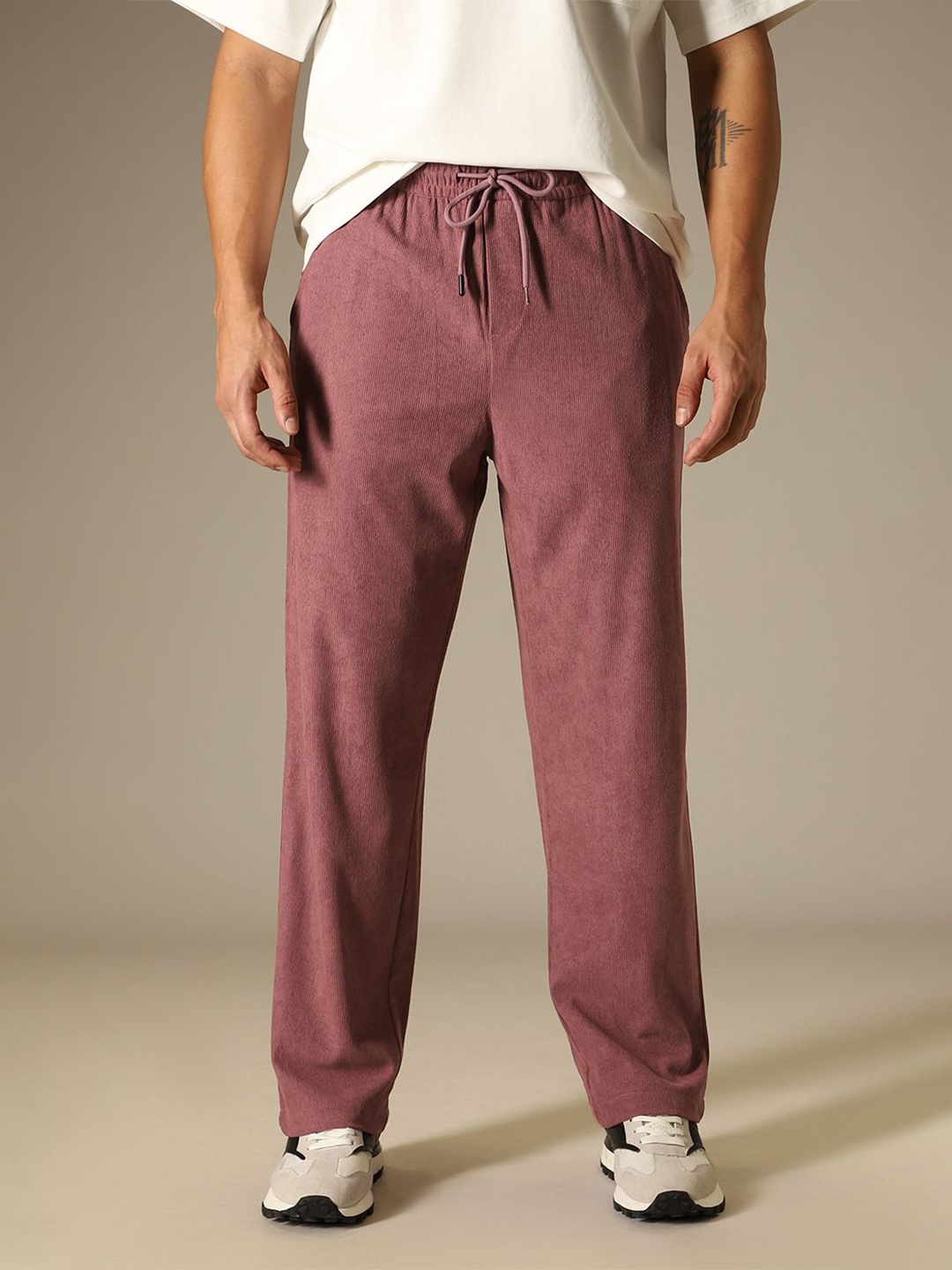 

Banana Club Men Relaxed Corduroy Trousers, Pink