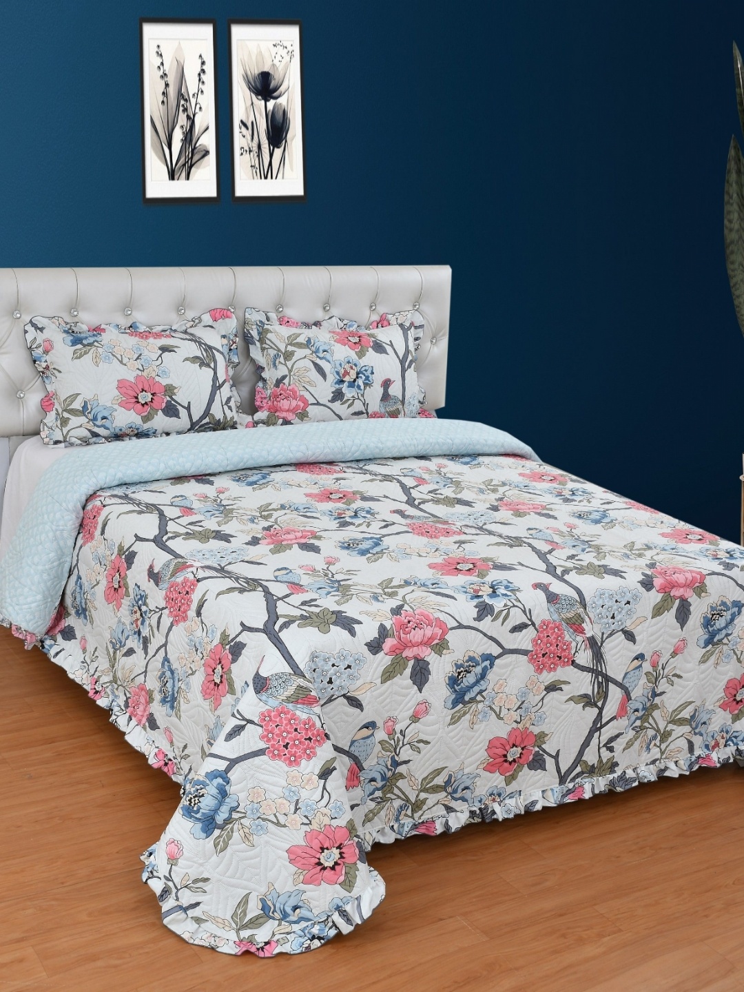 

MORADO White & Blue Printed 249 TC Double Bed Queen Bed Cover With 2 Pillow Covers