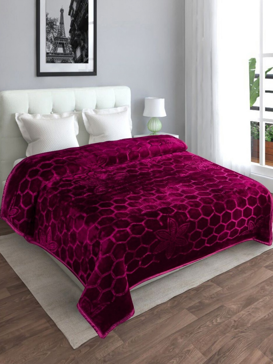 

LA VERNE Rose Geometric Mild Winter 400 GSM Double Bed Blanket