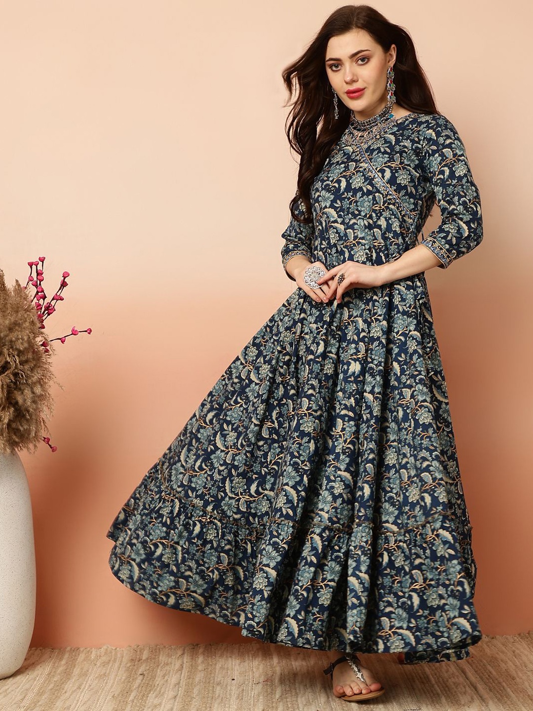 

KIMAYRA Floral Printed V-Neck Cotton Angrakha Anarkali Kurta, Navy blue