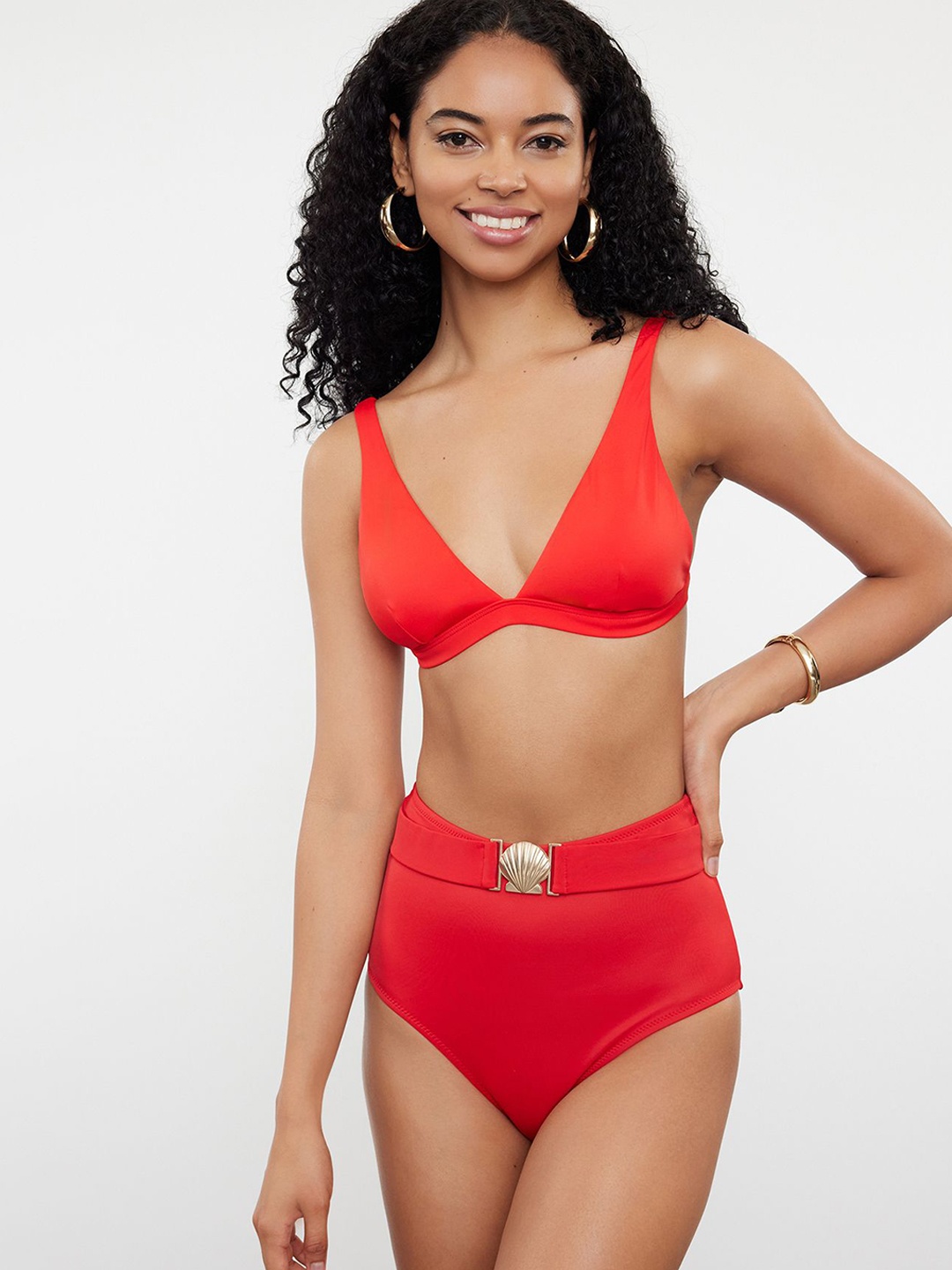 

Trendyol Basic Briefs 1094044339, Red