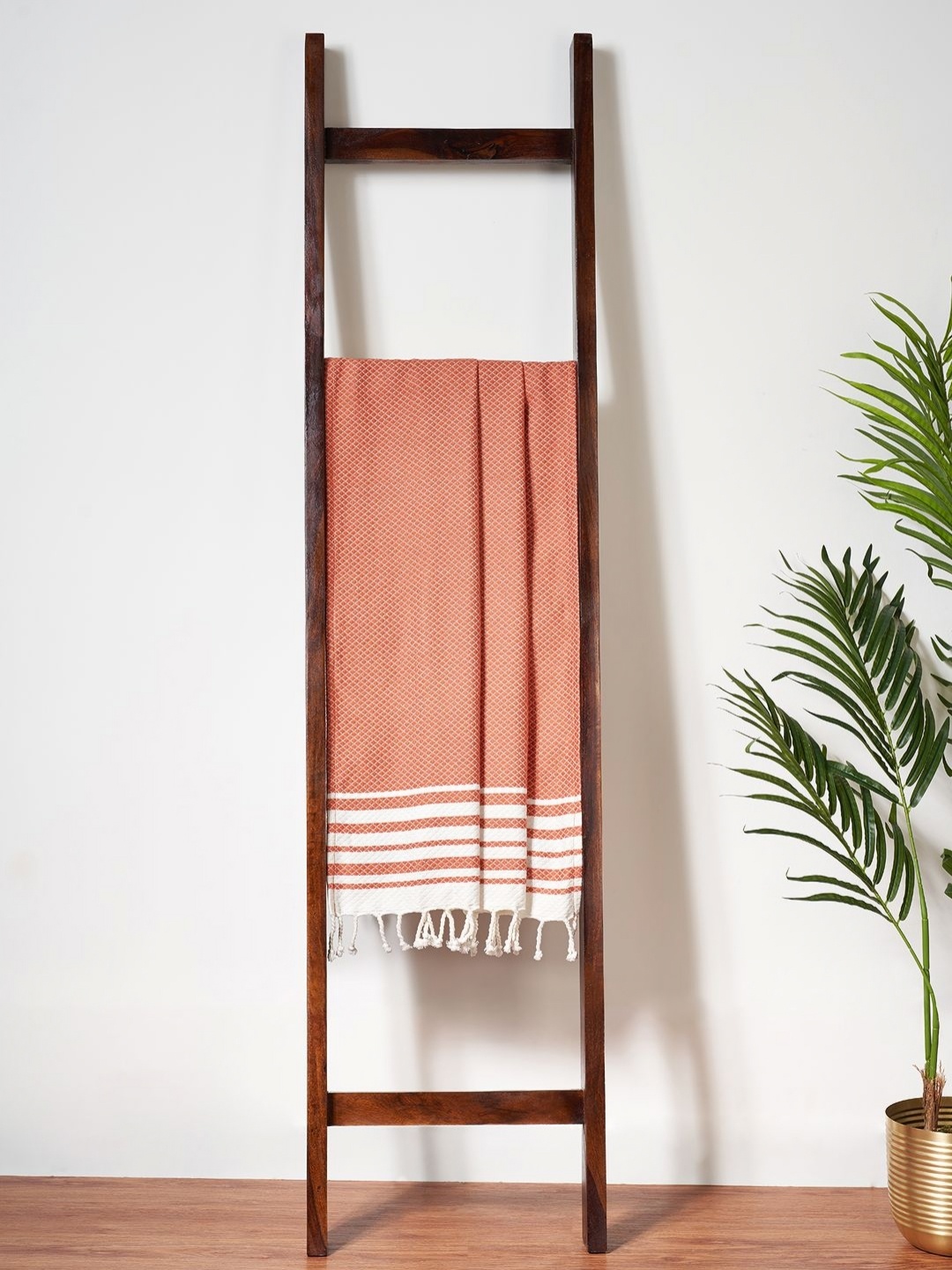 

Living scapes by Pantaloons Rust & White Striped Cotton 270 GSM Bath Towel