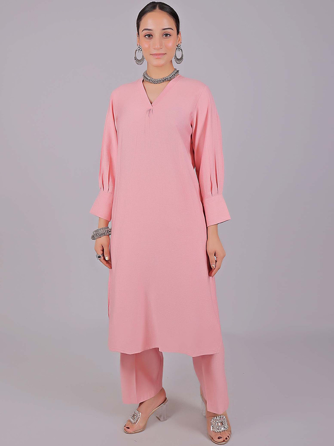 

BLUESAANCHI V-Neck Pakistani Style Kurta with Trousers, Pink
