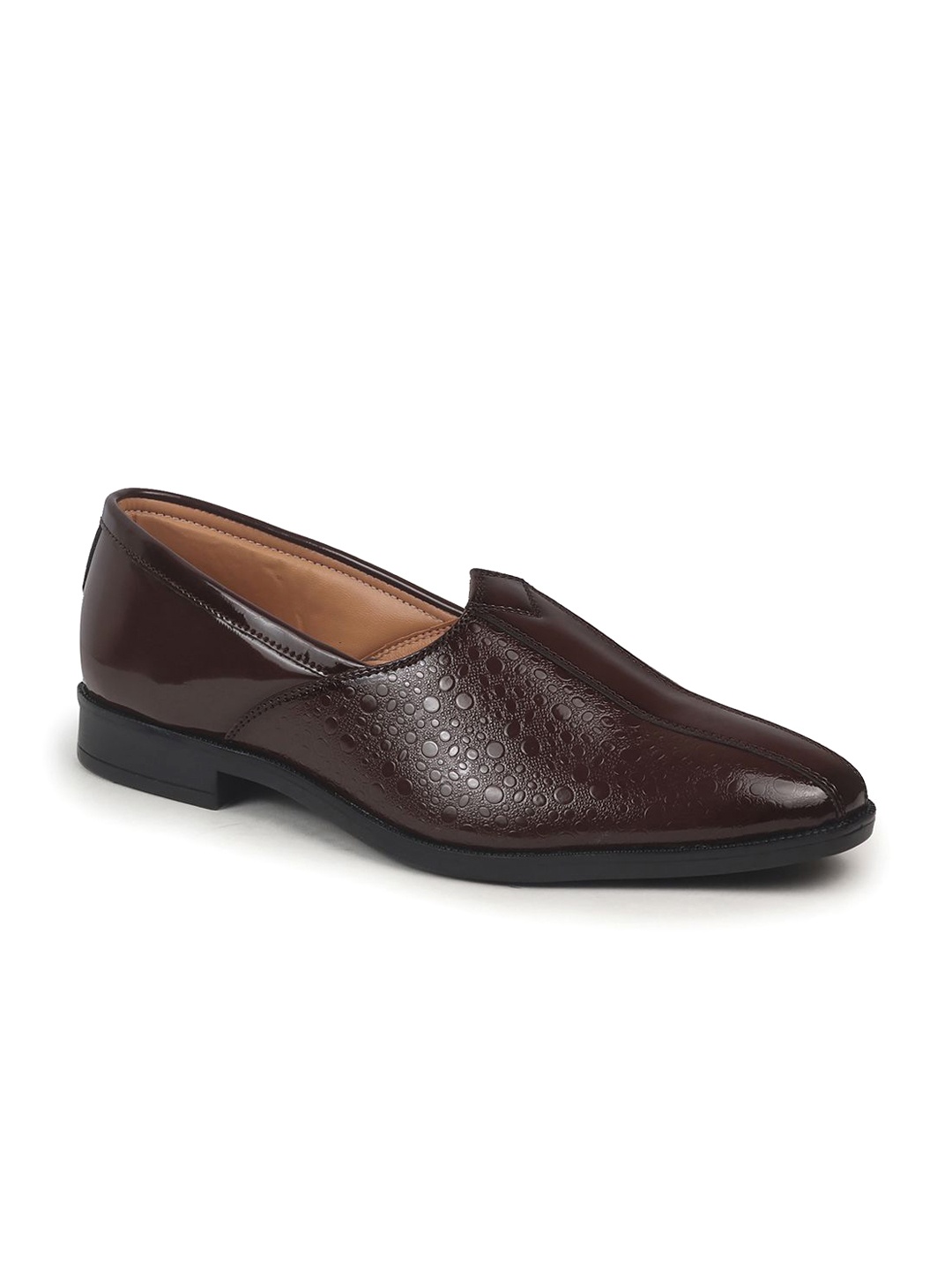 

FAUSTO Men Textured Patent Mojaris, Tan