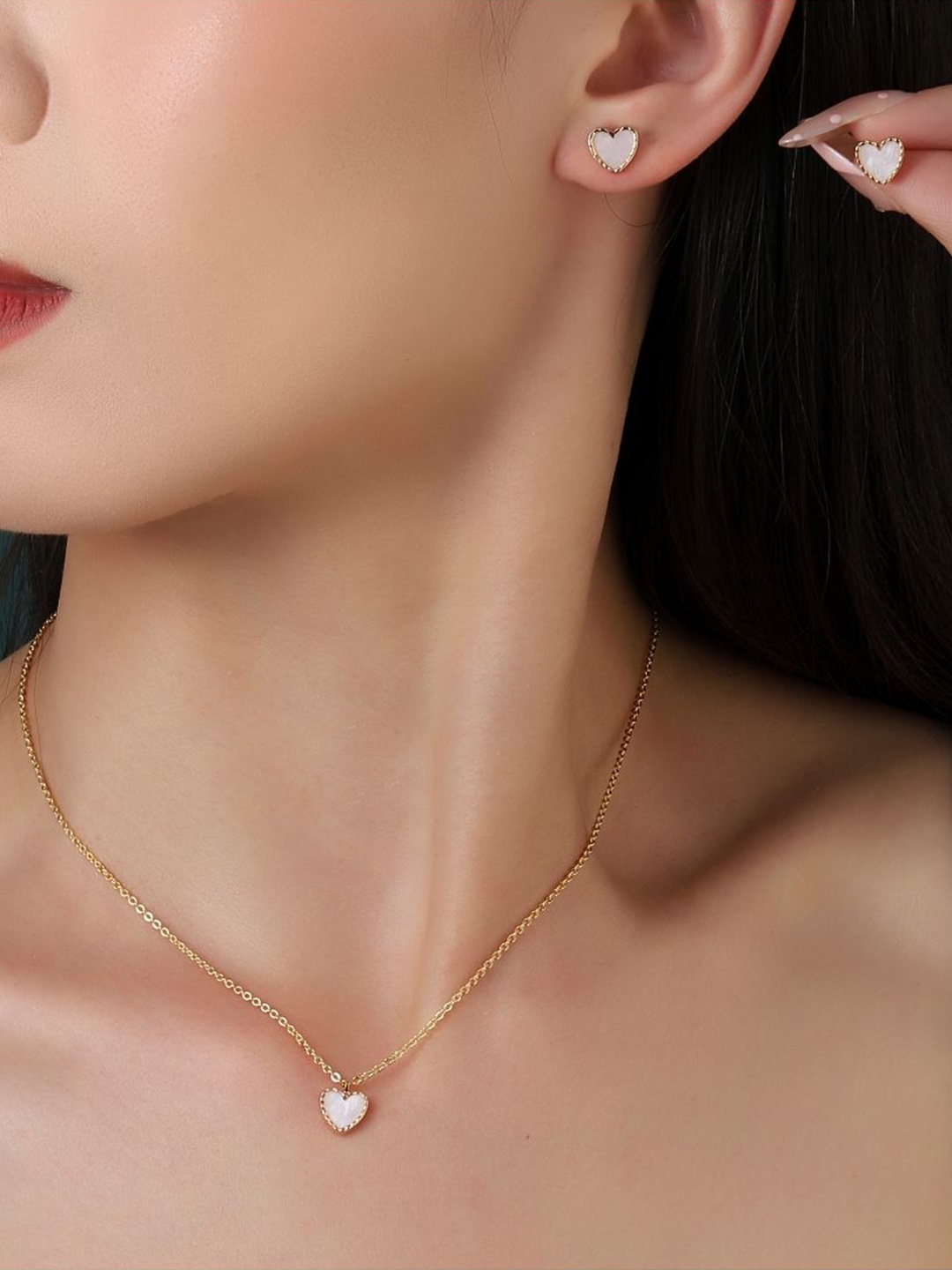 

SALTY Gold-Plated Stone-Studded Dream Love Necklace and Earrings