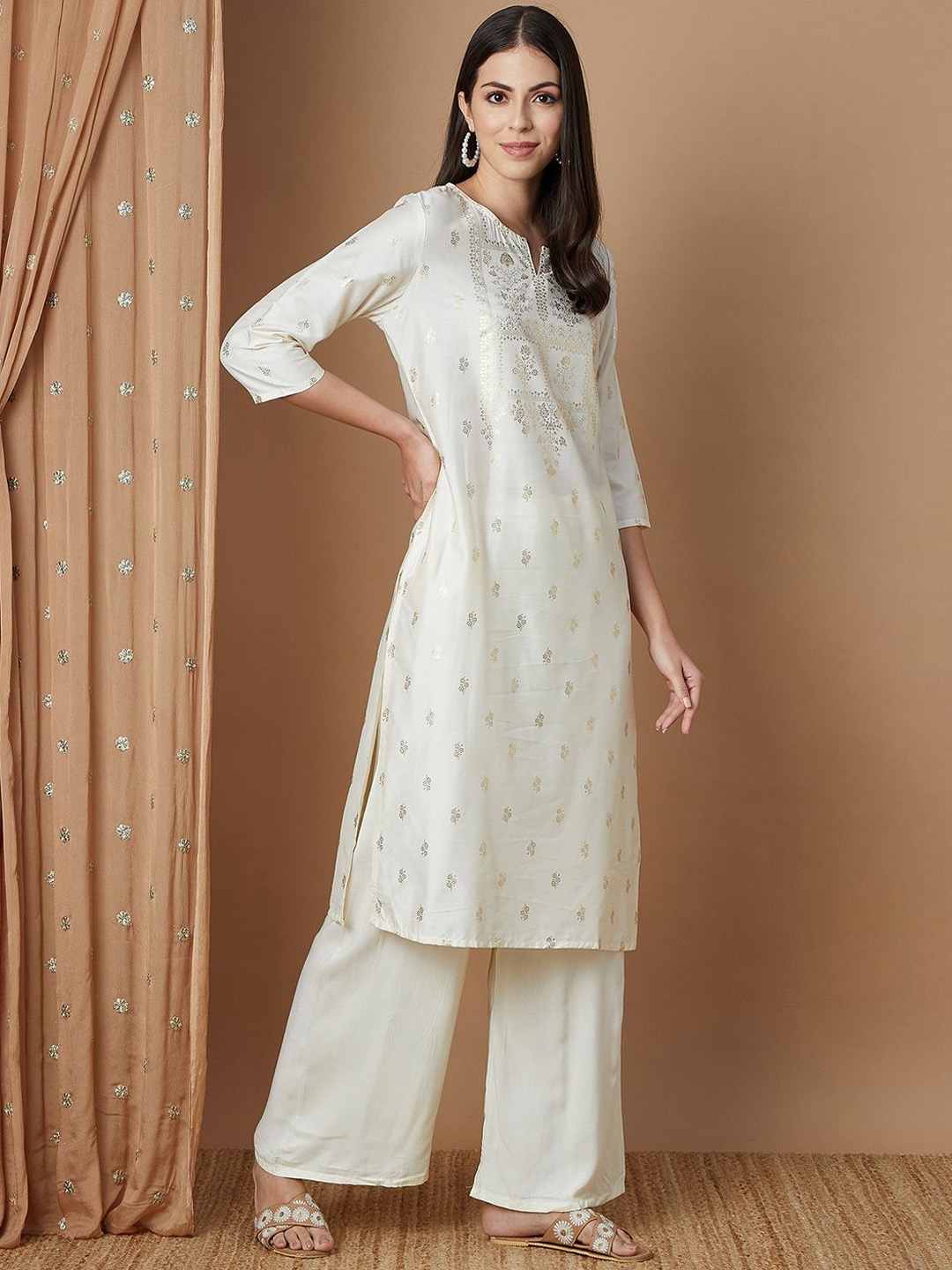 

Melange by Lifestyle Ethnic Motifs Printed Straight Kurta, Off white