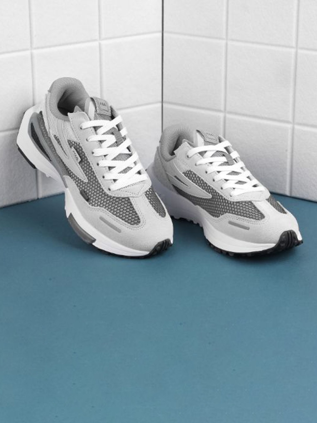 

FILA Women Levonte TXR Textured Sneakers, Grey