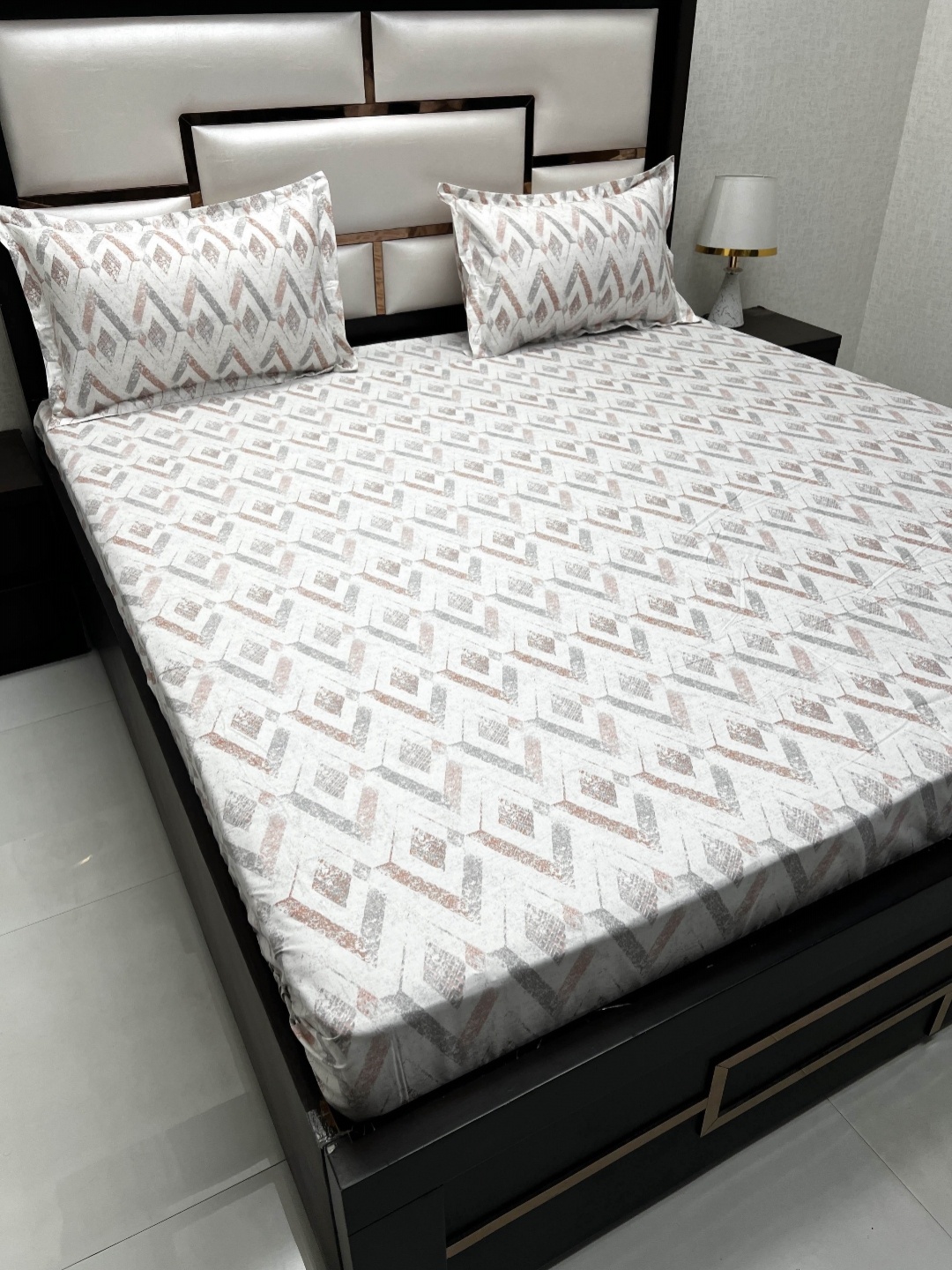 

Pure Decor Royal Passion White Printed 380TC Pure Cotton Queen Bedsheet & 2 Pillow Covers