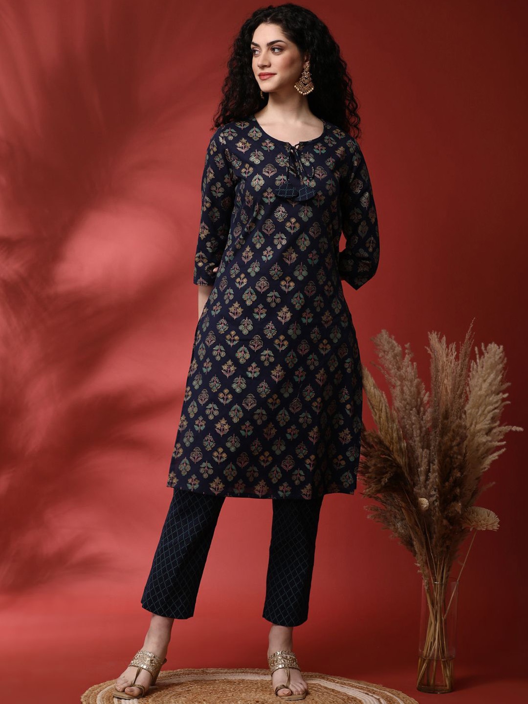 

Anouk Ethnic Motifs Printed Tie-Up Neck Pure Cotton Straight Kurta With Trousers, Navy blue