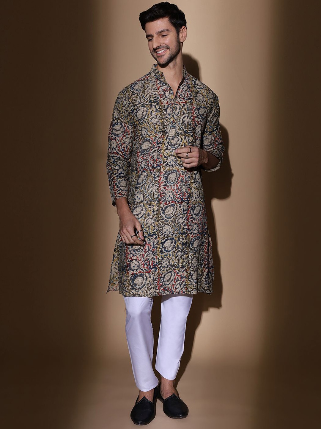 

MOSHI Floral Printed Band Collar Pure Cotton Straight Kurta, Green