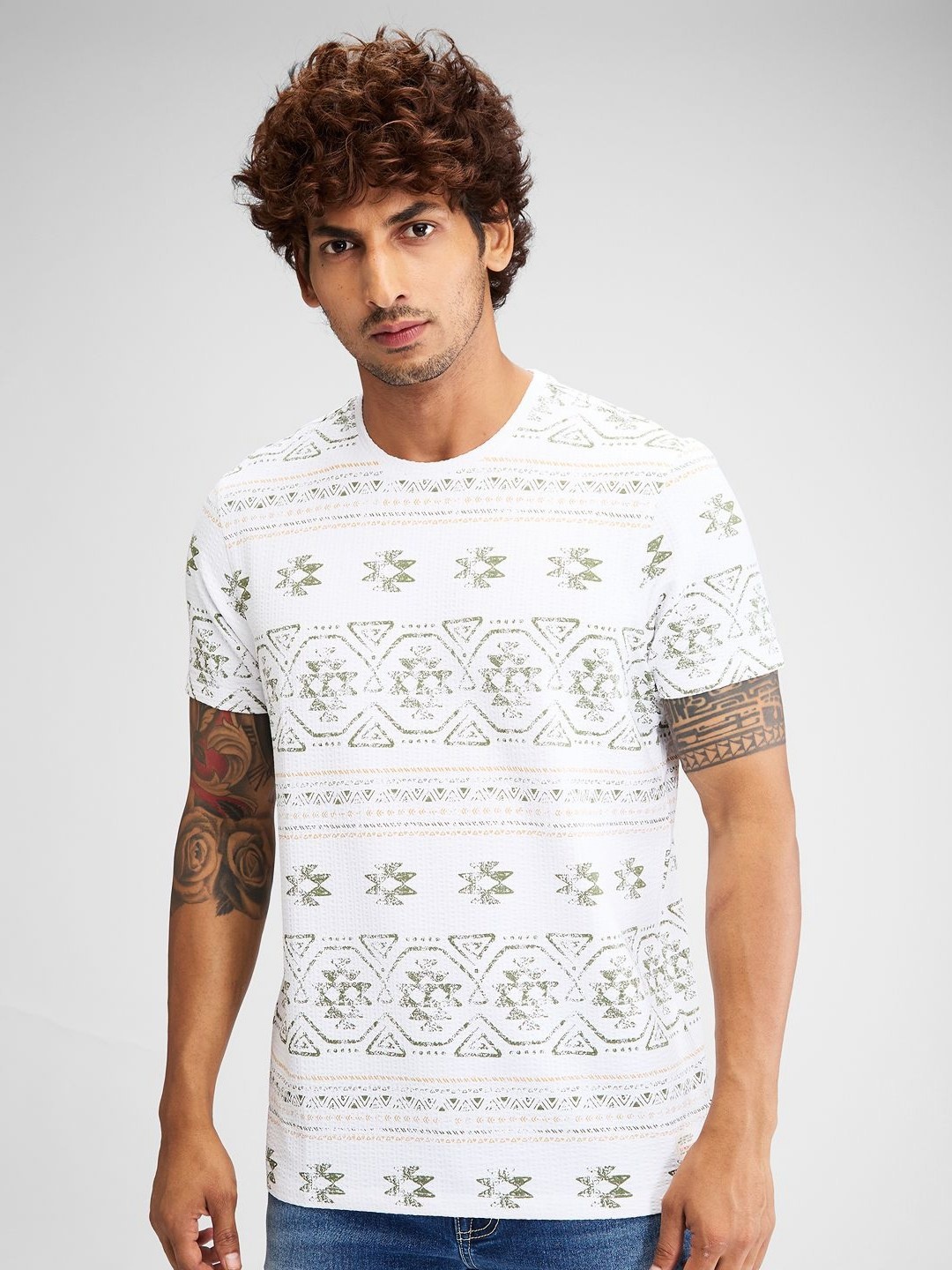 

SPYKAR Men Printed Pockets Slim Fit T-shirt, White