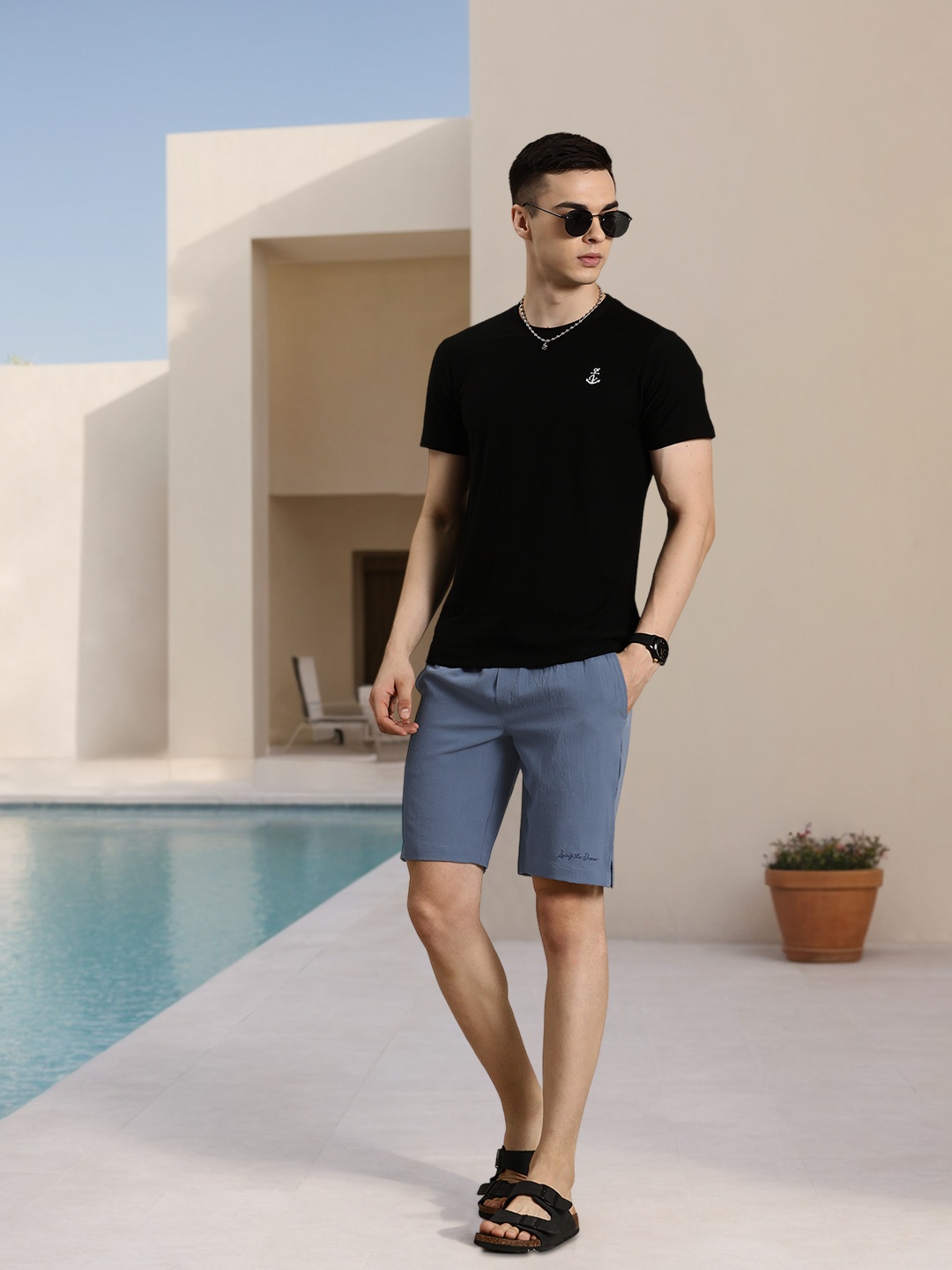 

Mast & Harbour Men Textured Shorts, Blue