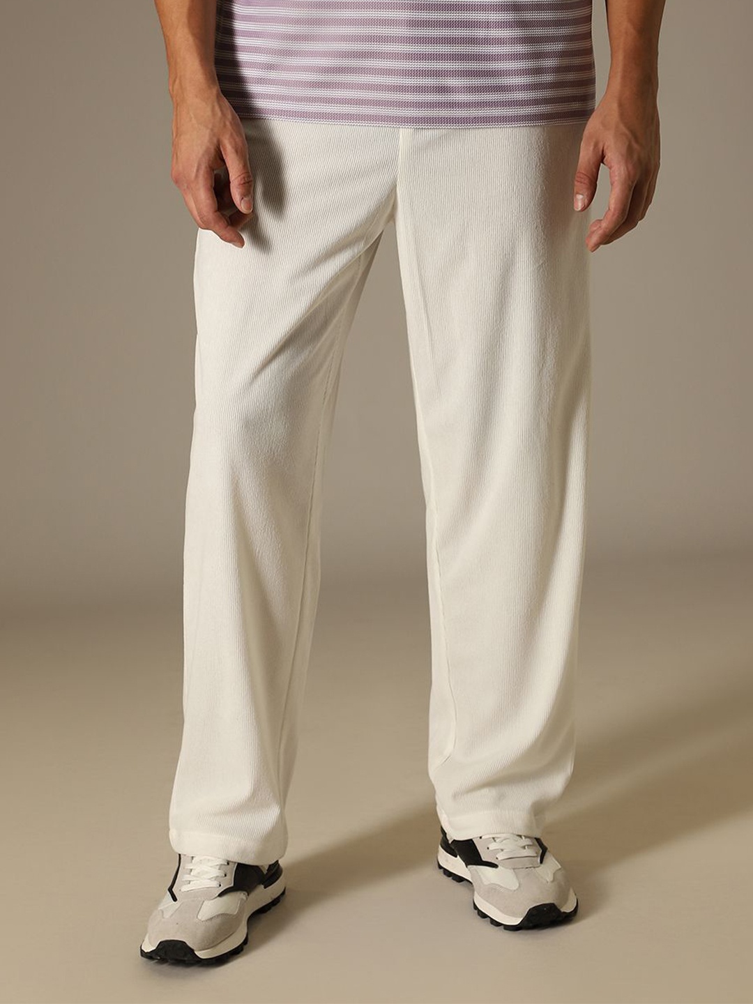 

Banana Club Men Relaxed Corduroy Trousers, White