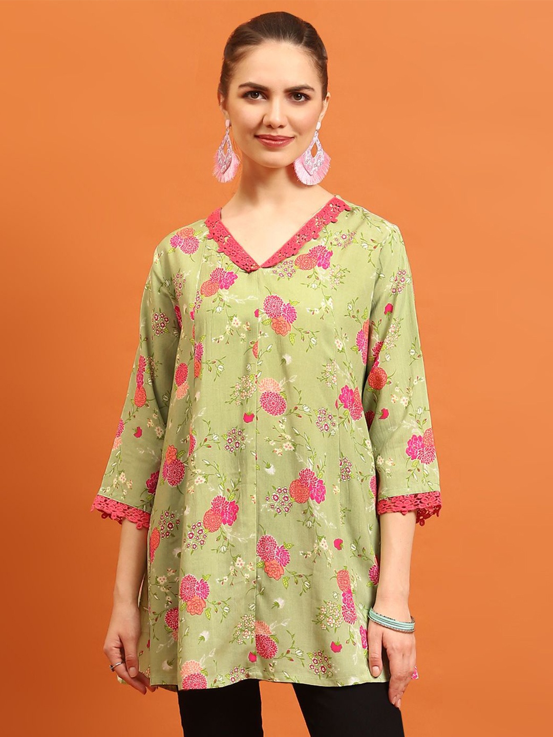

Shree Liva Printed Tunic, Green