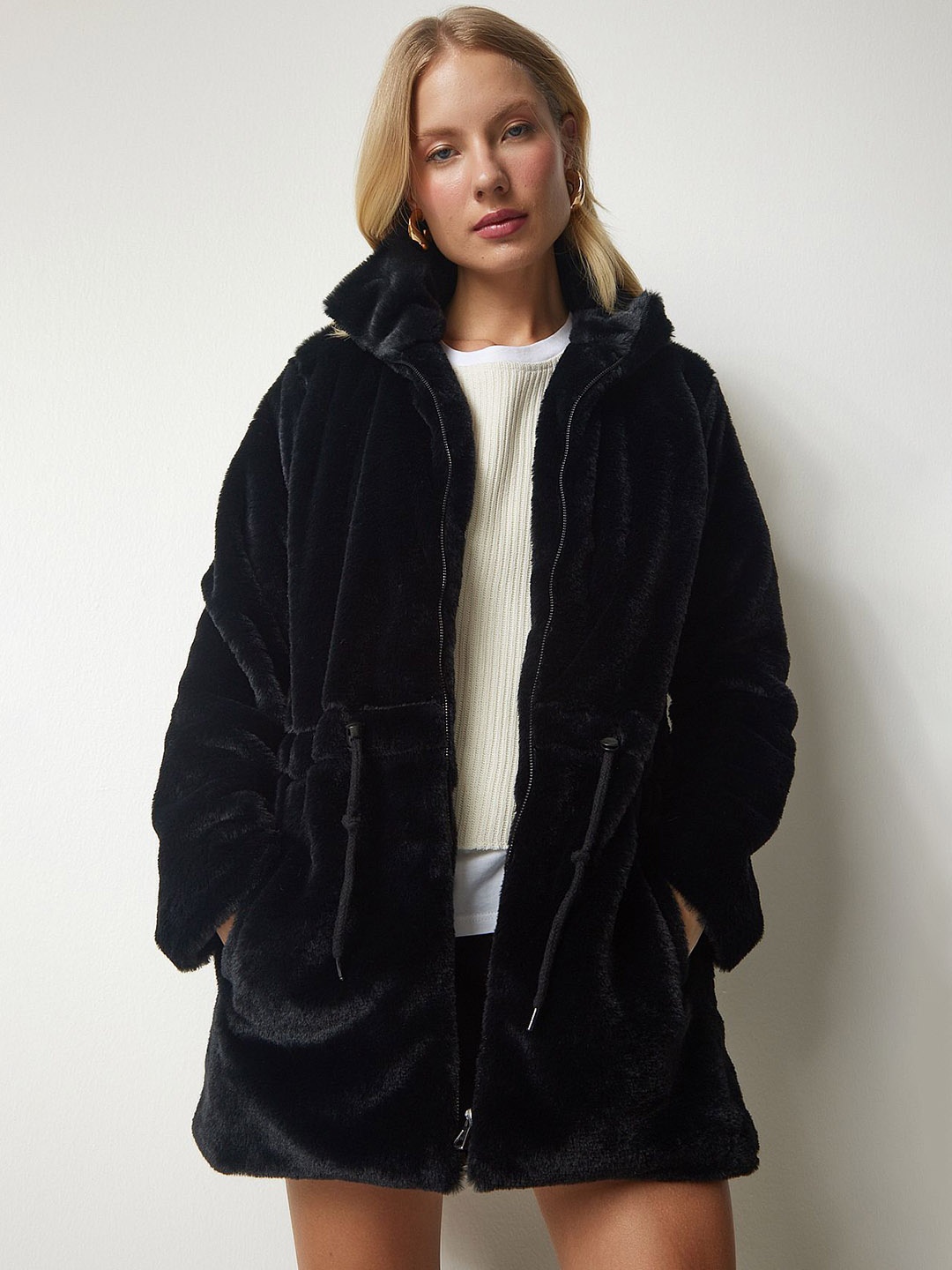 

Happiness istanbul Long Sleeves Coats, Black