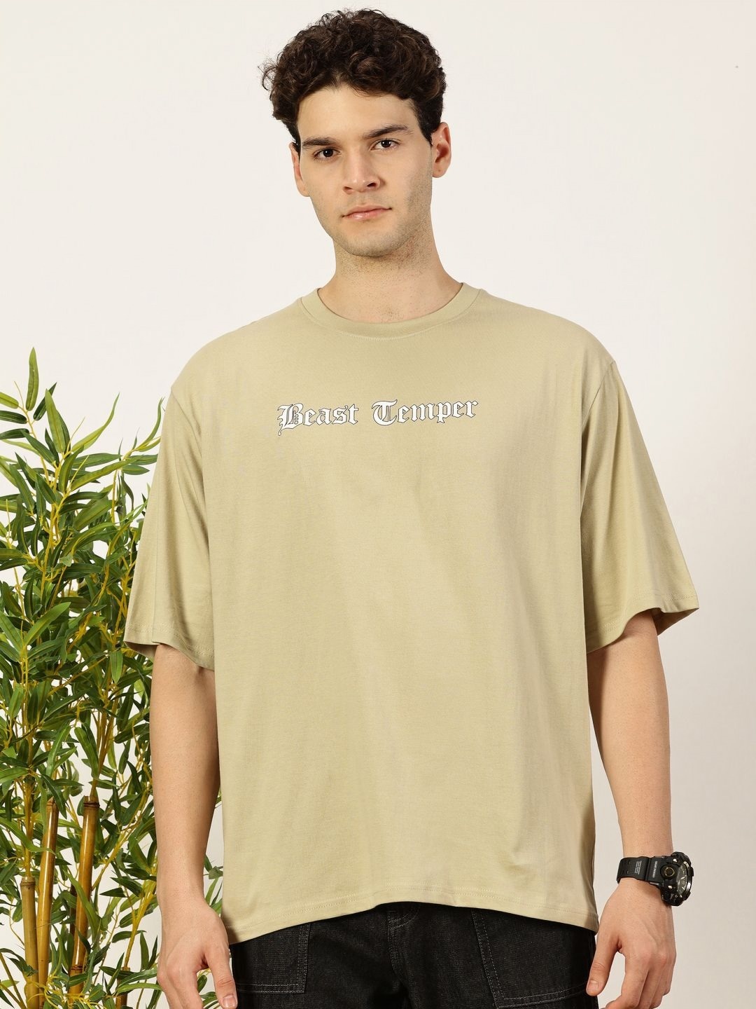 

THE HOLLANDER Men Typography Printed Drop-Shoulder Sleeves T-shirt, Taupe