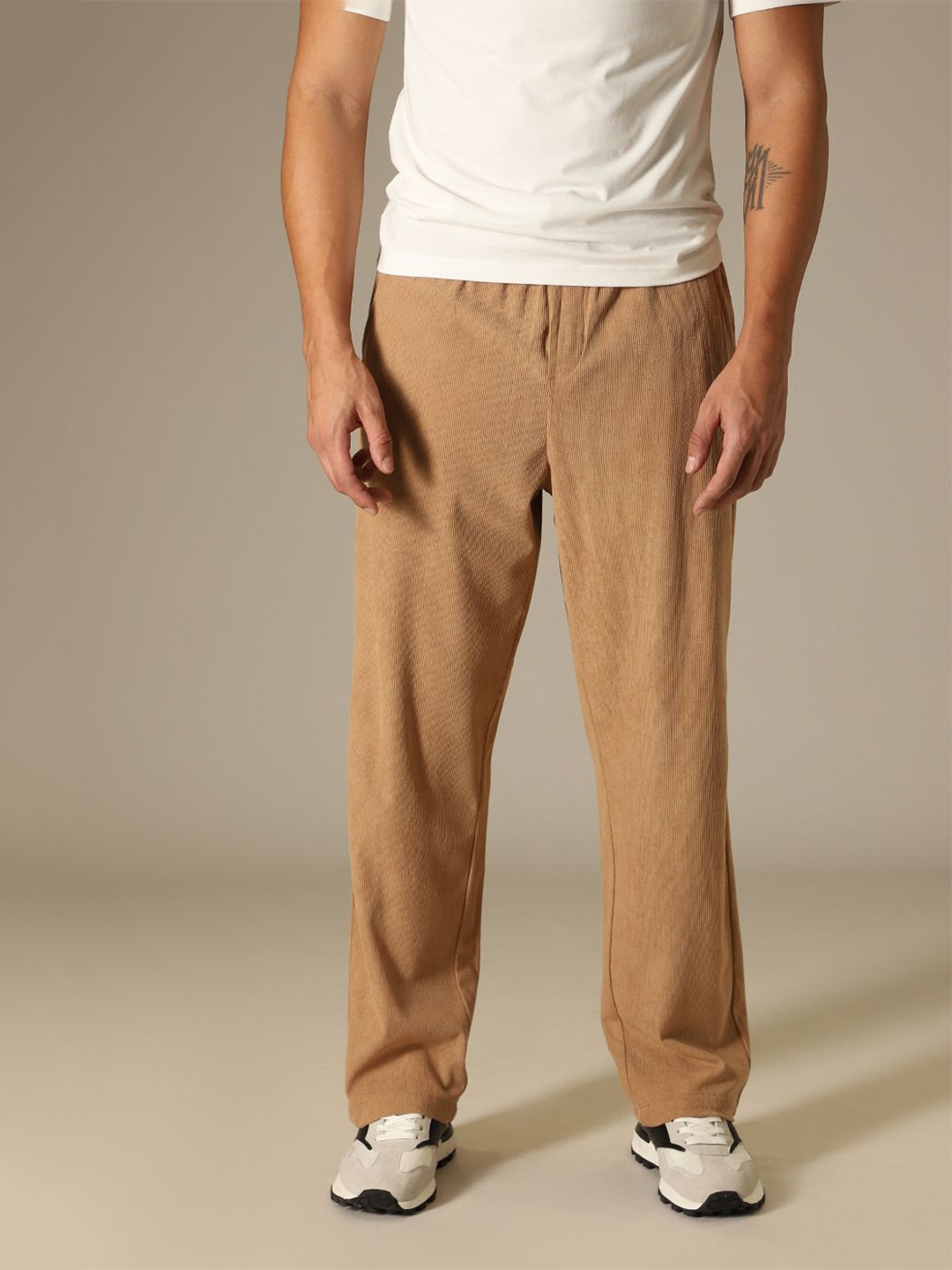 

Banana Club Men Relaxed cotton Corduroy Trousers, Brown