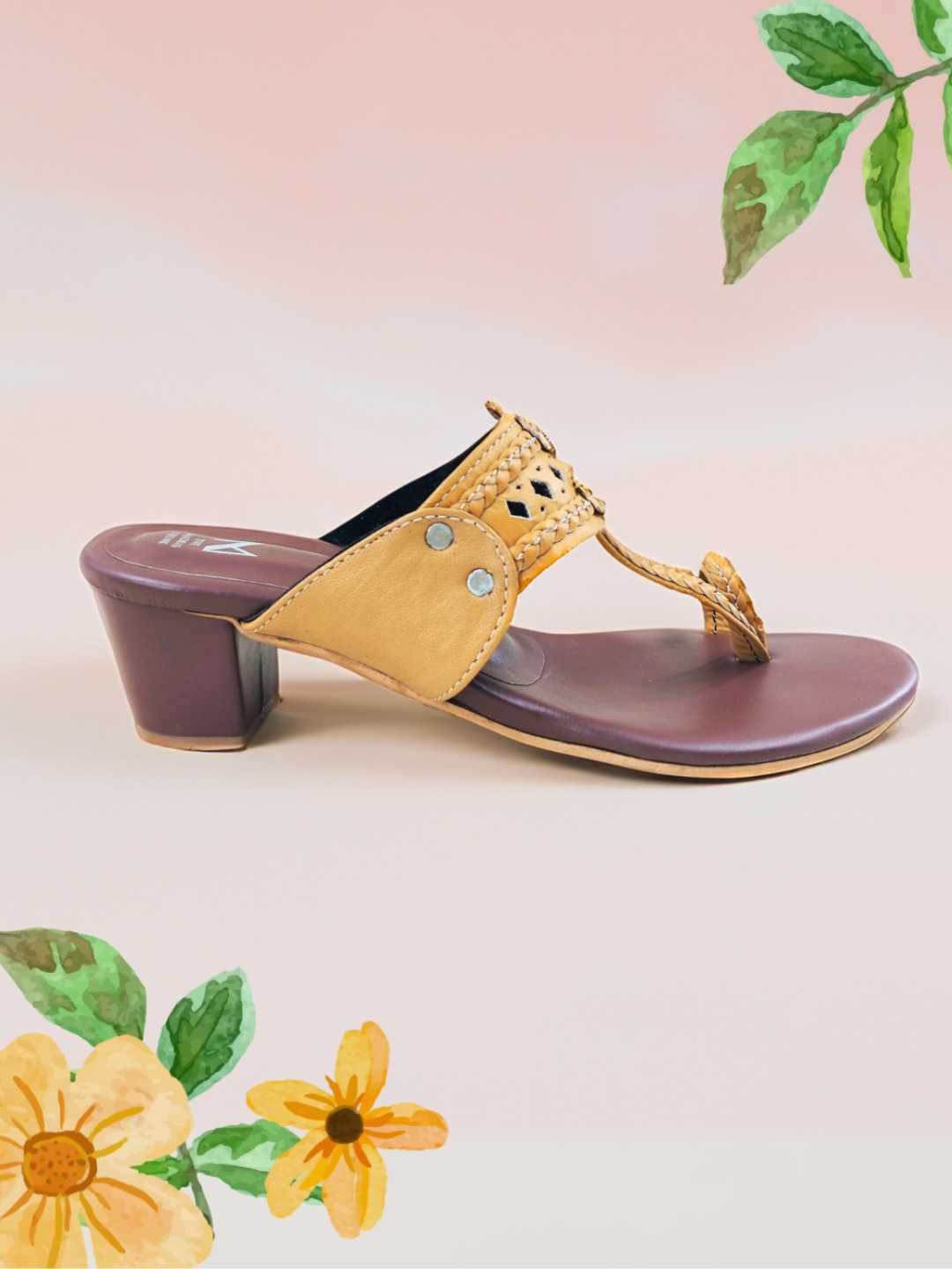 

THE MADRAS TRUNK Women Embellished Block Heels Sandals, Brown