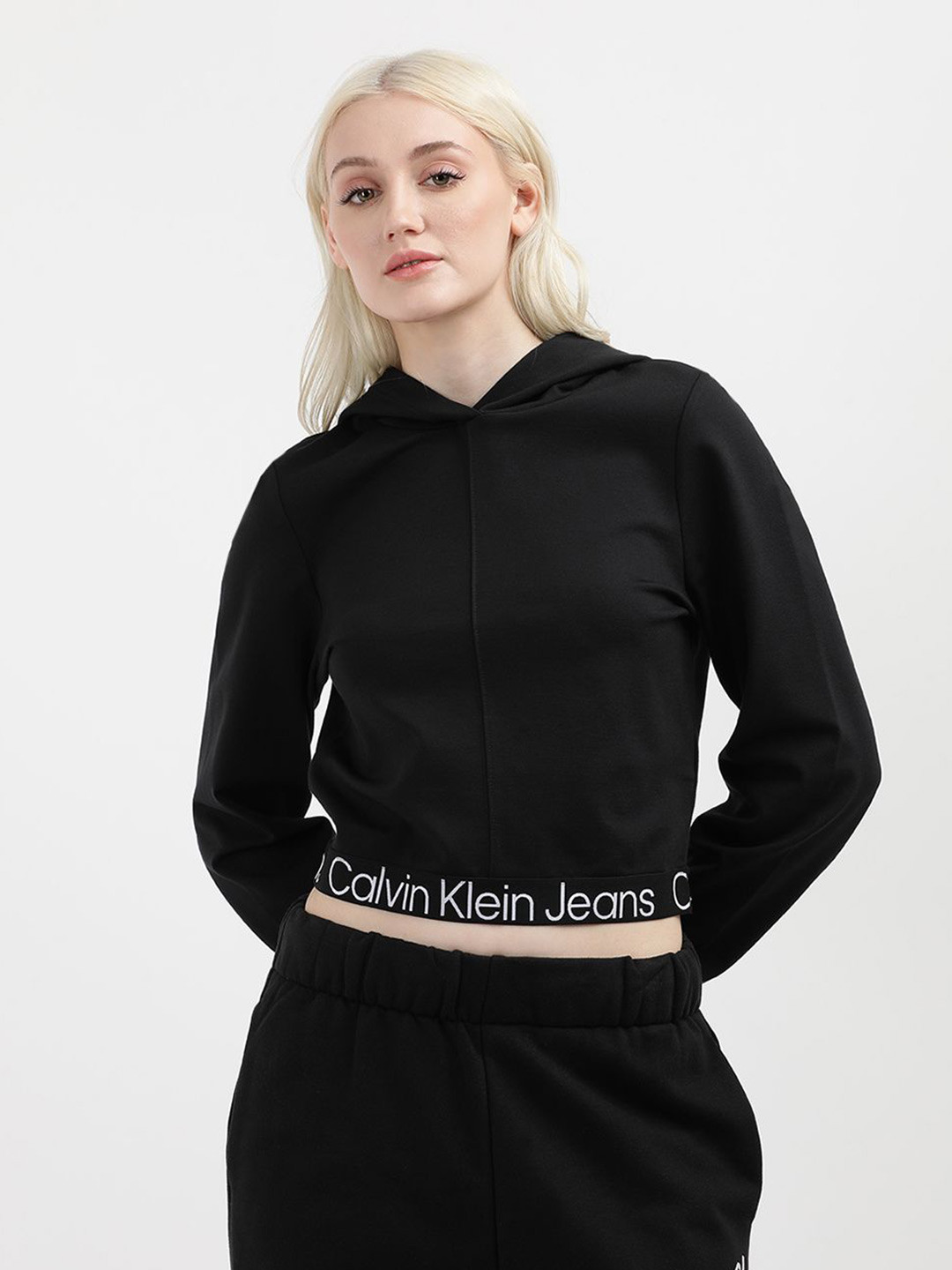 

Calvin Klein Jeans Women Sweatshirt, Black