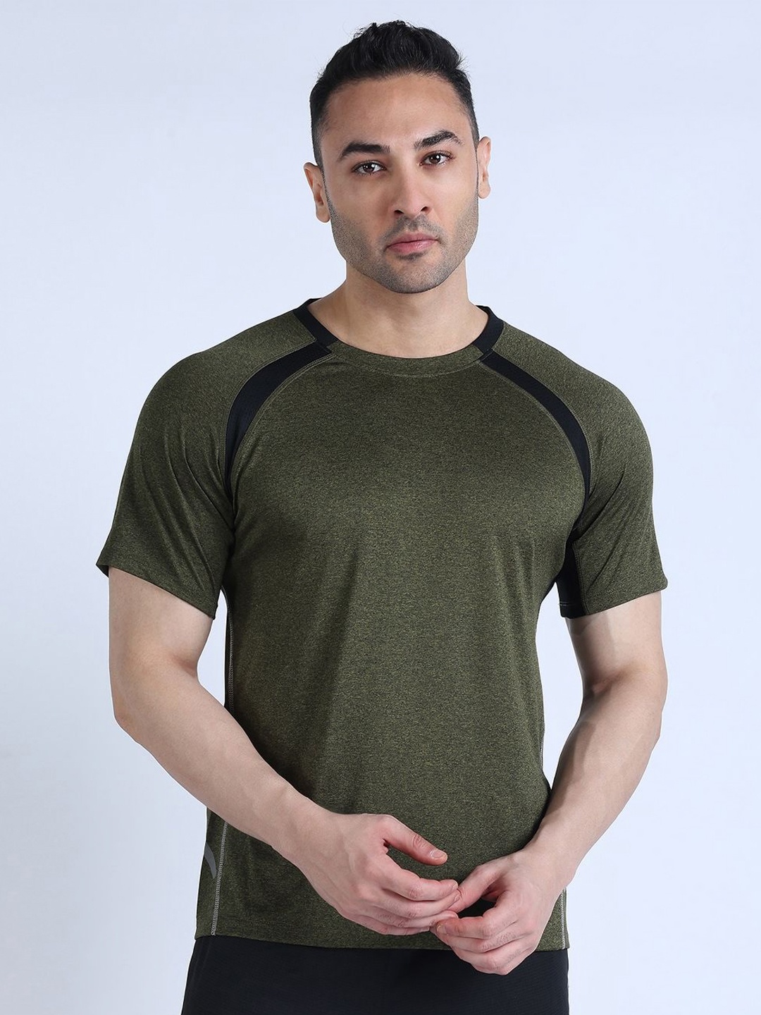 

Hardik Pandya Nucleus Round Neck Raglan Sleeves T-shirt, Olive