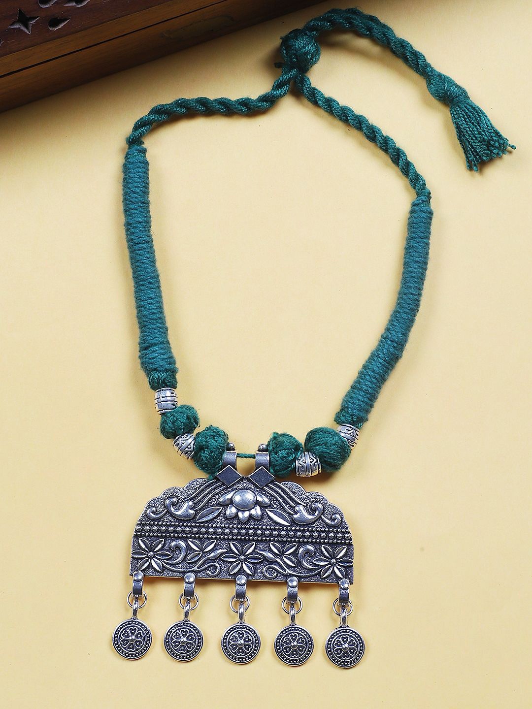 

FIROZA Tribal Necklace, Green